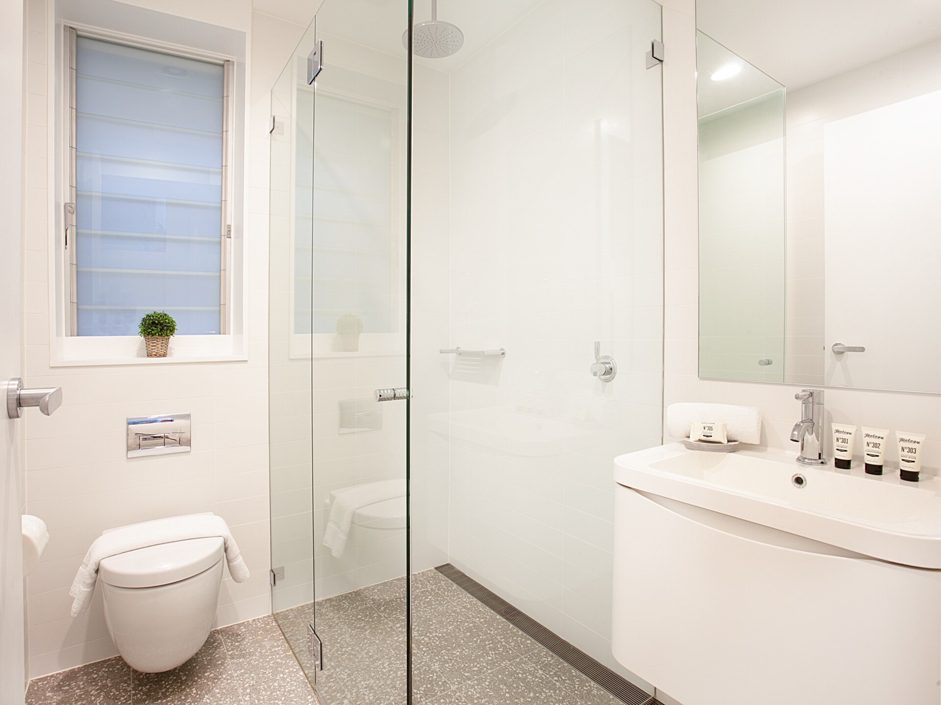 Ruim appartement met 3 slaapkamers en binnentuin in Balmain - foto 18