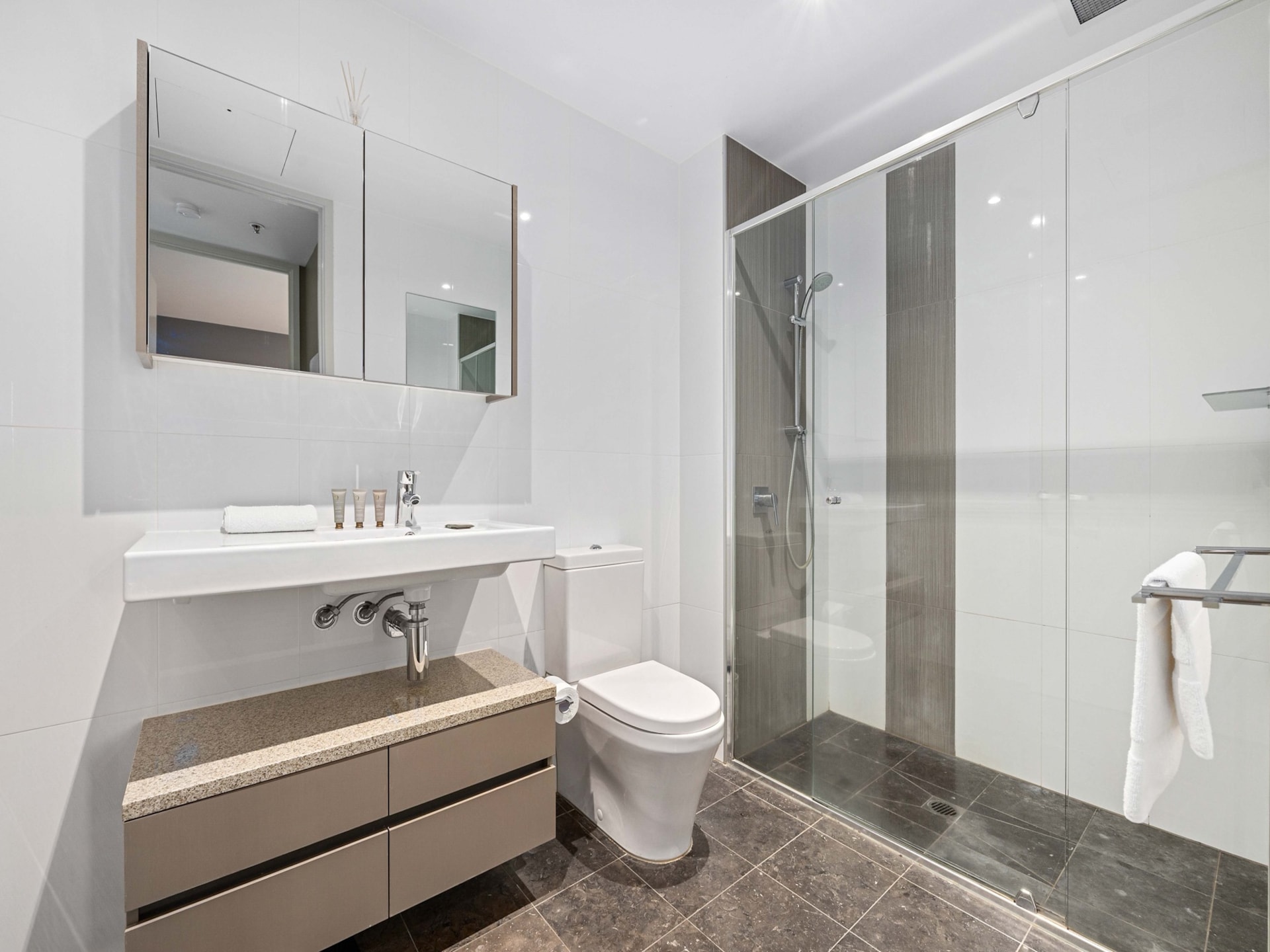 Modern appartement met uitzicht op Mount Ainslie in Canberra - foto 14