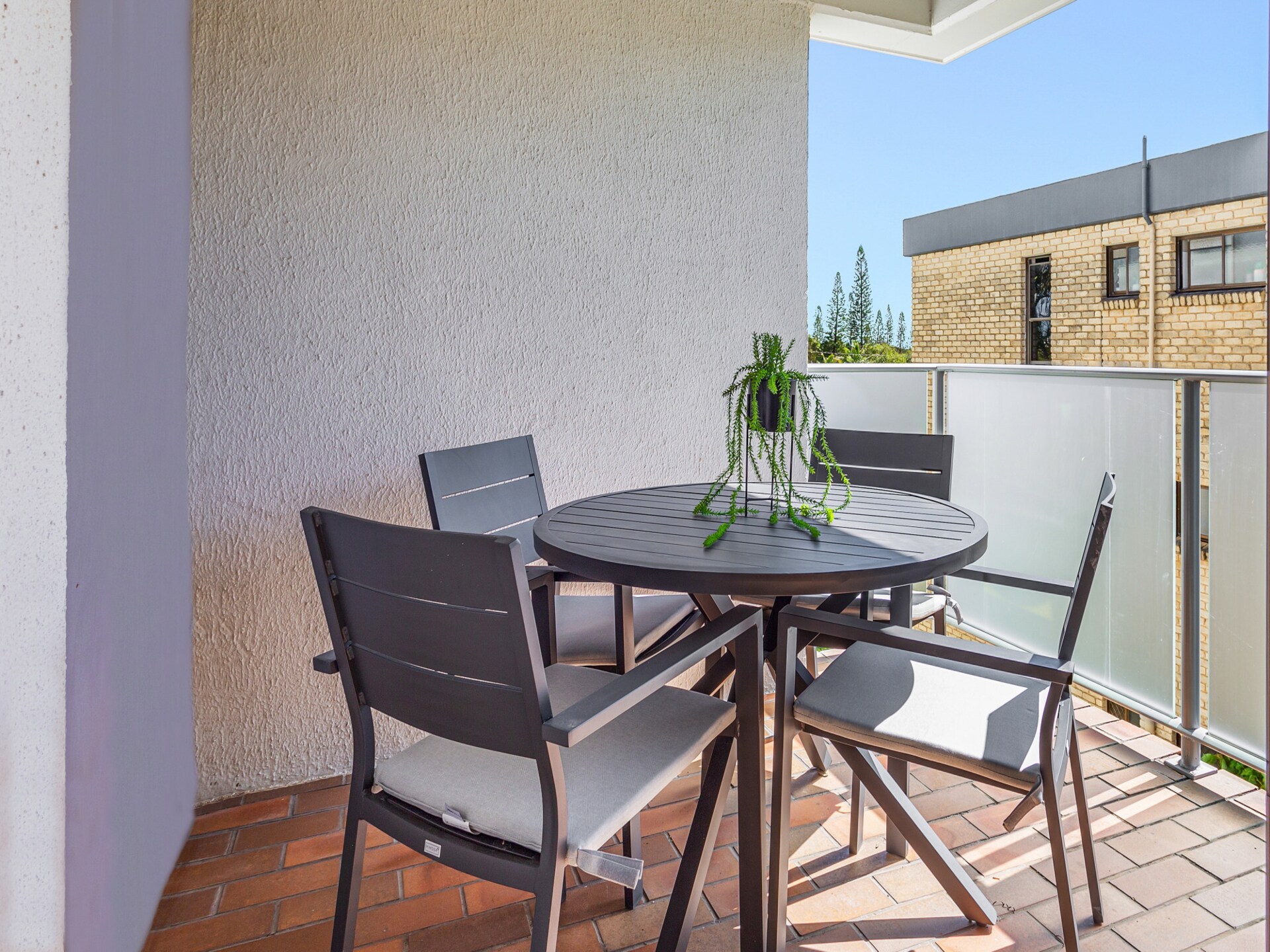 Licht appartement met 2 slaapkamers op loopafstand van het strand - foto 3