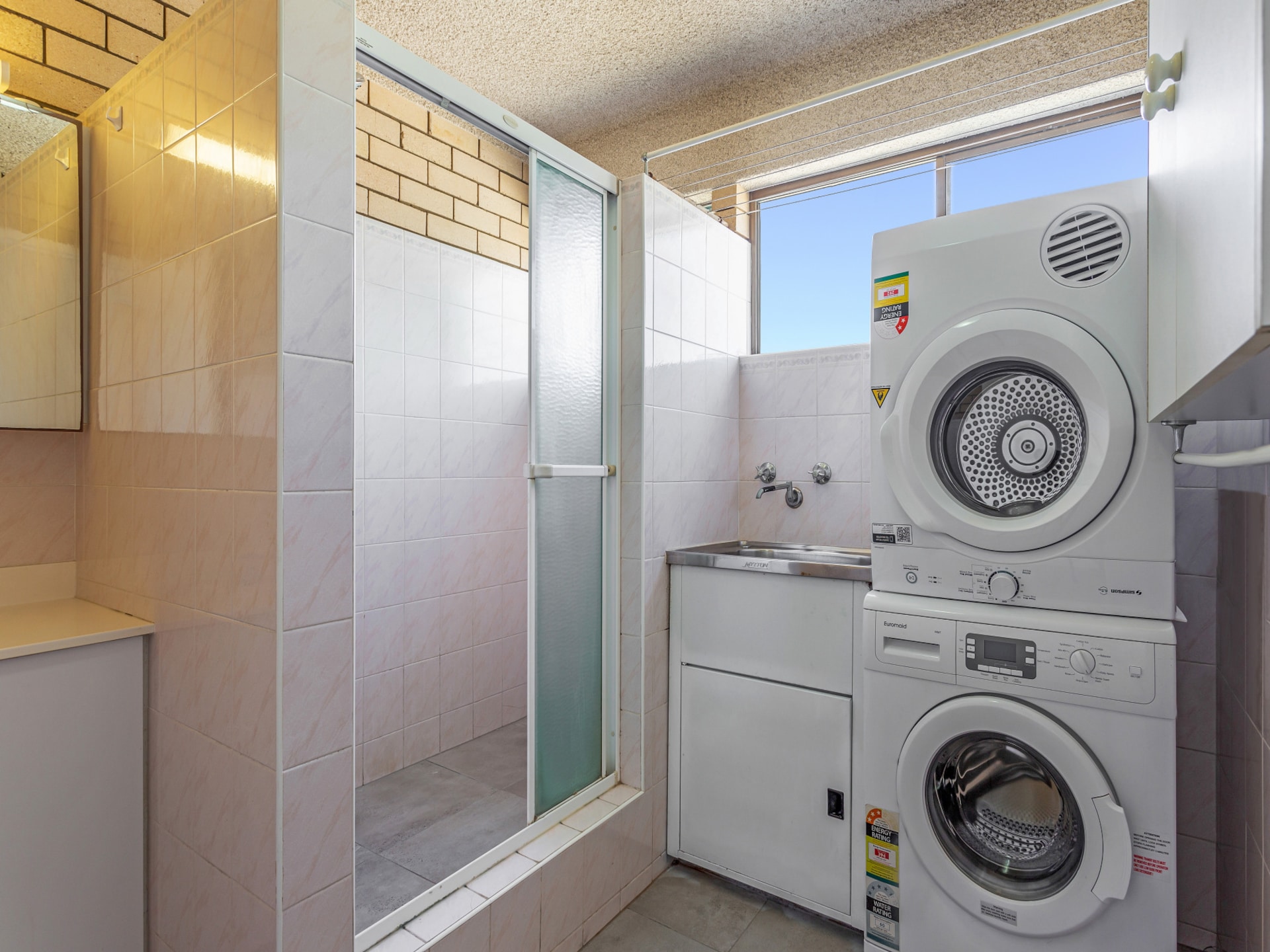 Licht appartement met 2 slaapkamers op loopafstand van het strand - foto 9