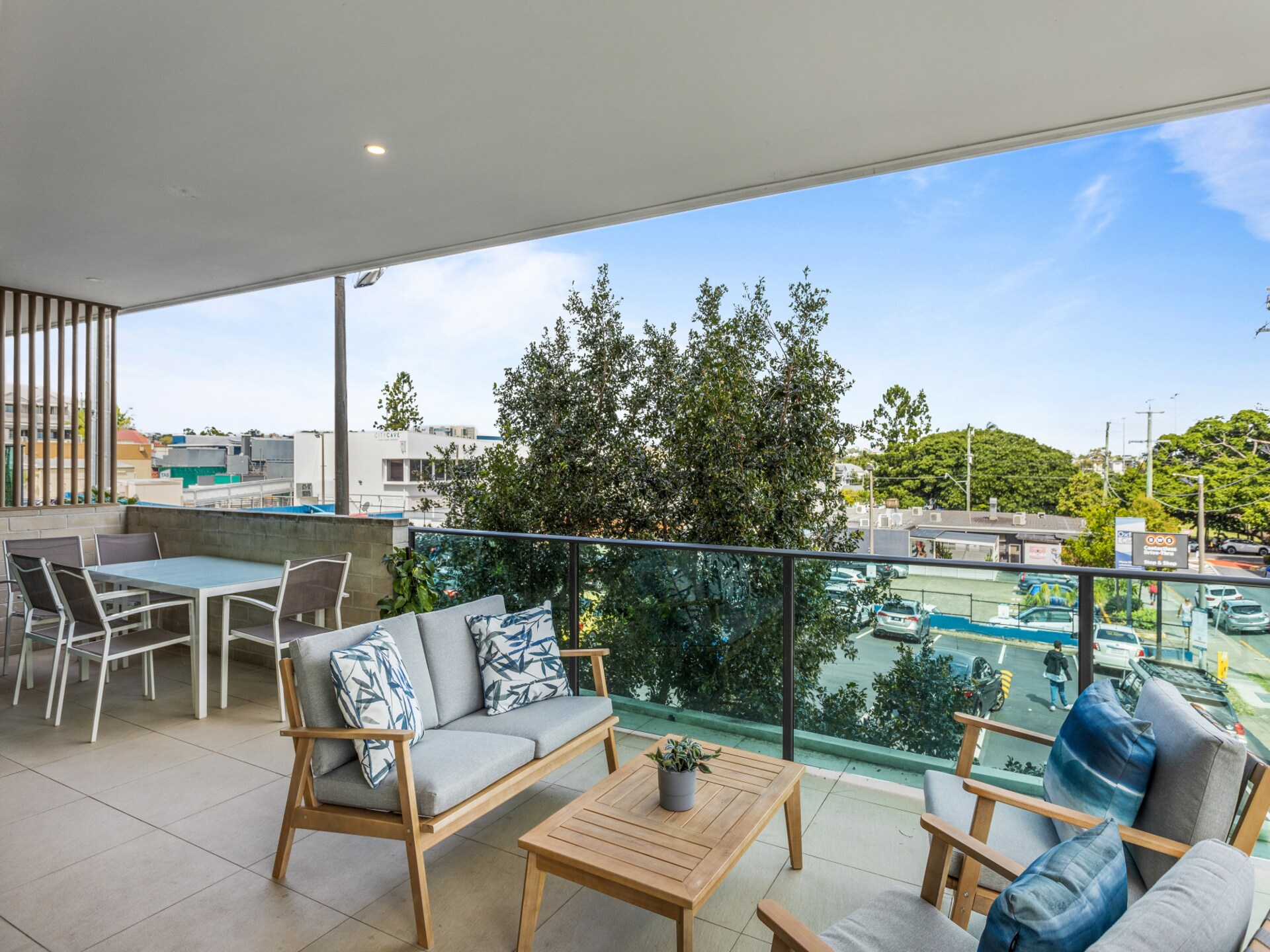Ruim en modern appartement met 3 slaapkamers in Bulimba - foto 17