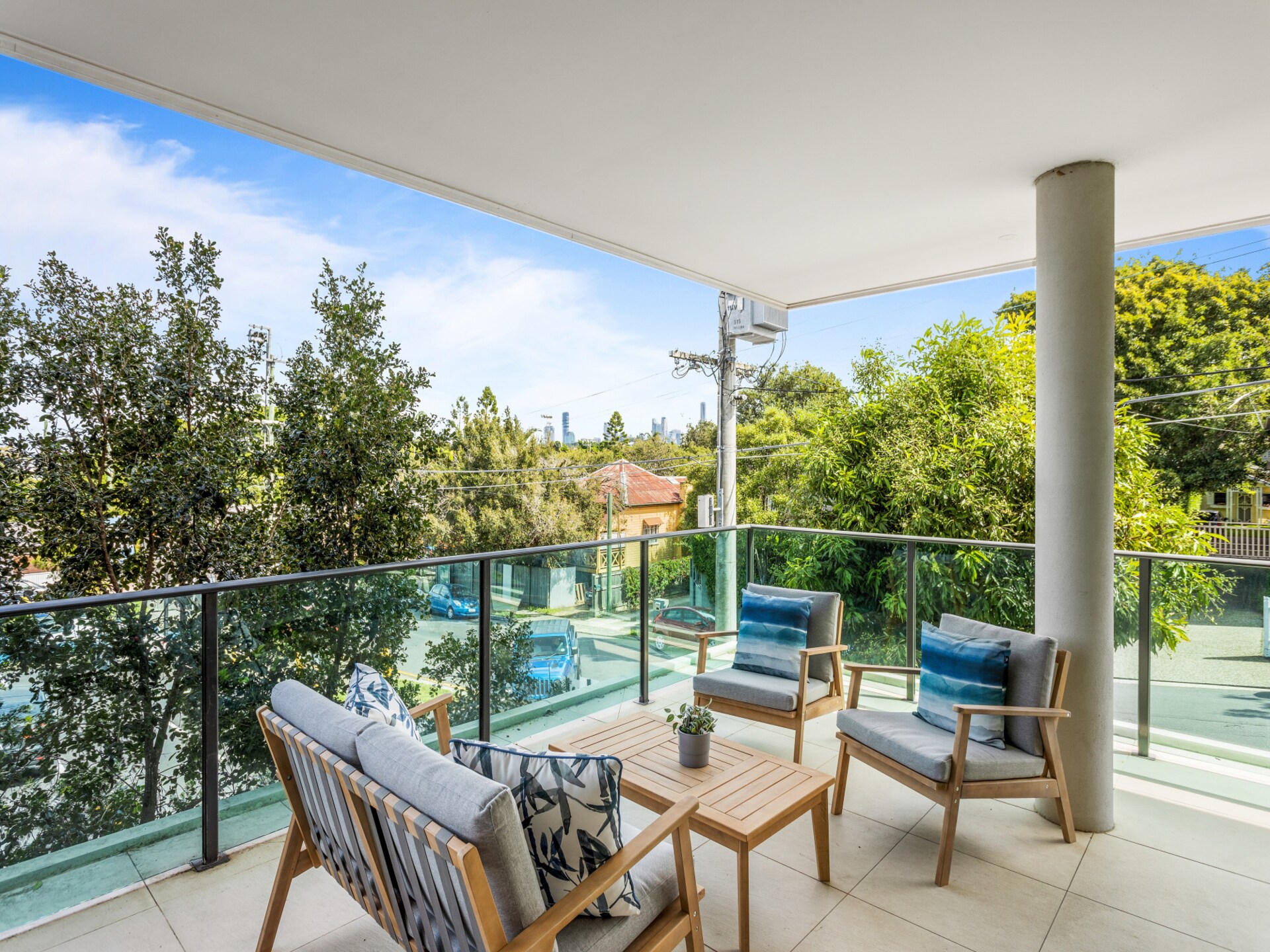 Ruim en modern appartement met 3 slaapkamers in Bulimba - foto 18