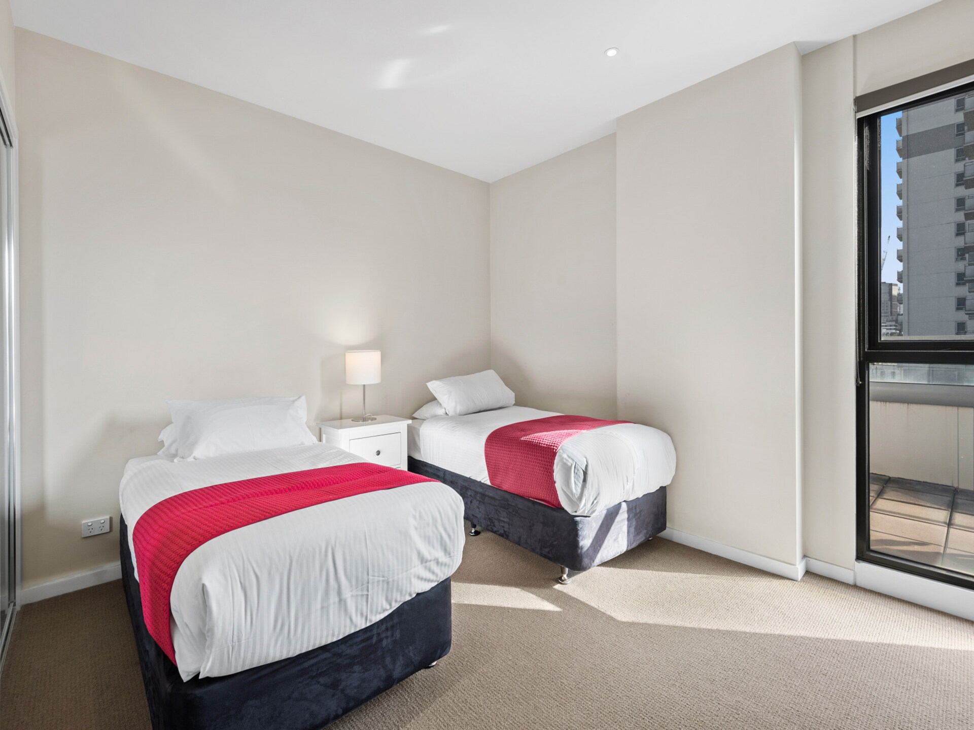 Modern appartement in South Melbourne met beveiligde parkeerplaats - foto 9