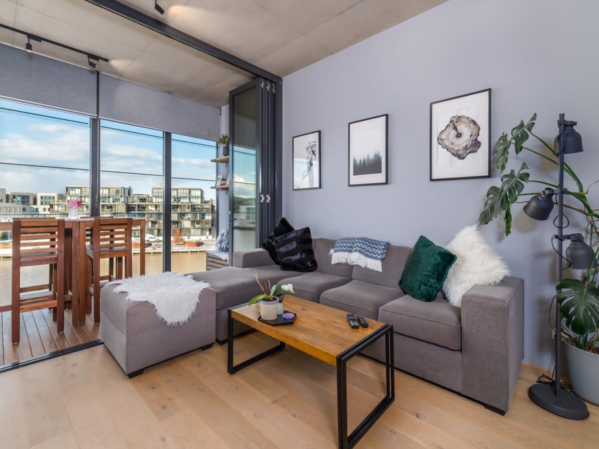 Chic appartement aan het water met uitzicht op Lake Burley Griffin - foto 7