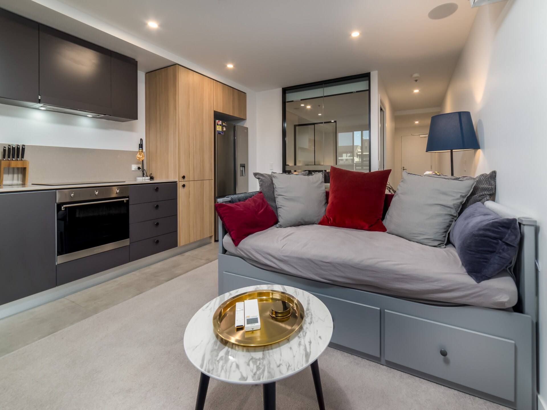 Stijlvol Appartement met Zwembad & Sauna in Bruisend Braddon - foto 8