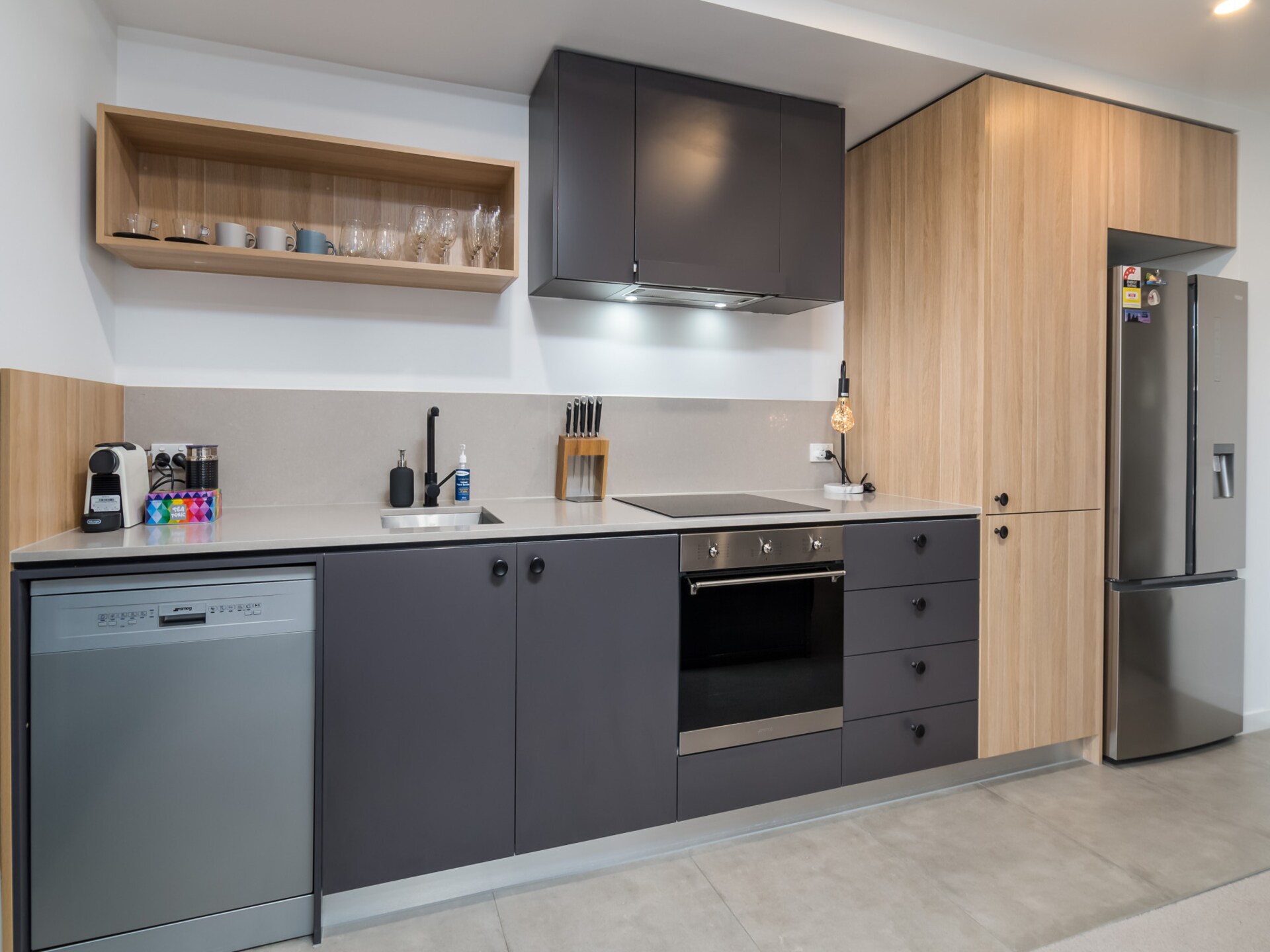 Stijlvol Appartement met Zwembad & Sauna in Bruisend Braddon - foto 9