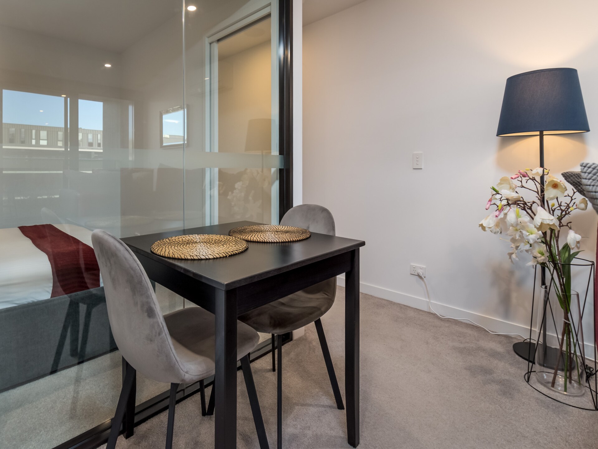 Stijlvol Appartement met Zwembad & Sauna in Bruisend Braddon - foto 10