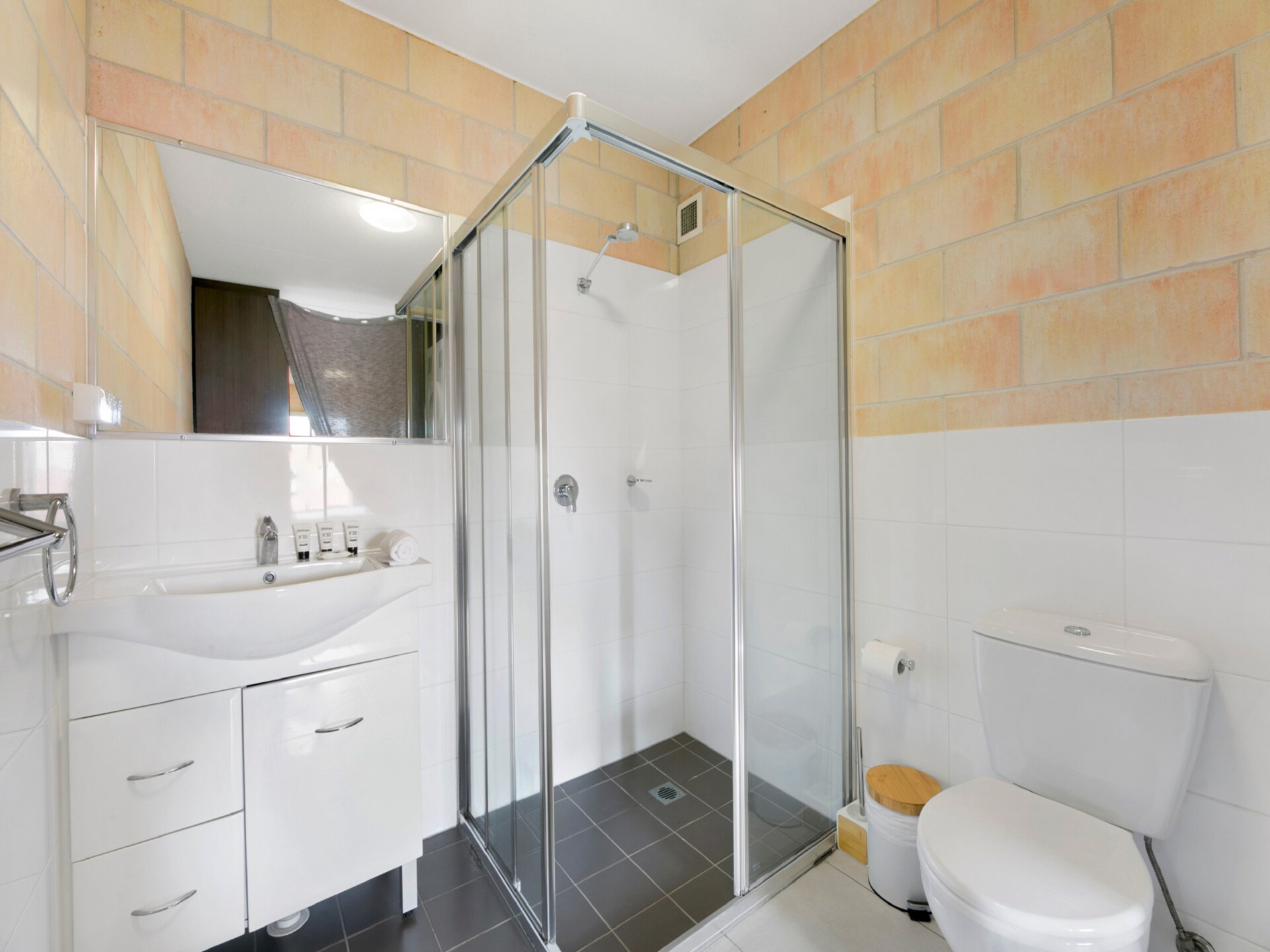 Stijlvol appartement in Southport met zwembad en dakterras - foto 11