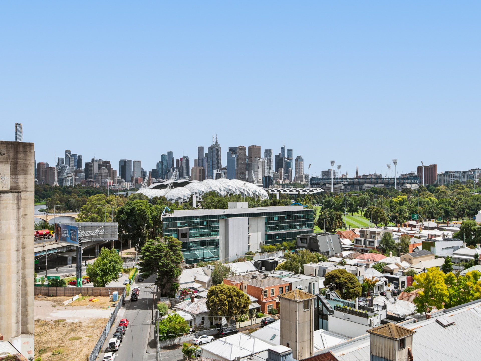 Luxe appartement in Cremorne met stadszicht, gym en spa - foto 17