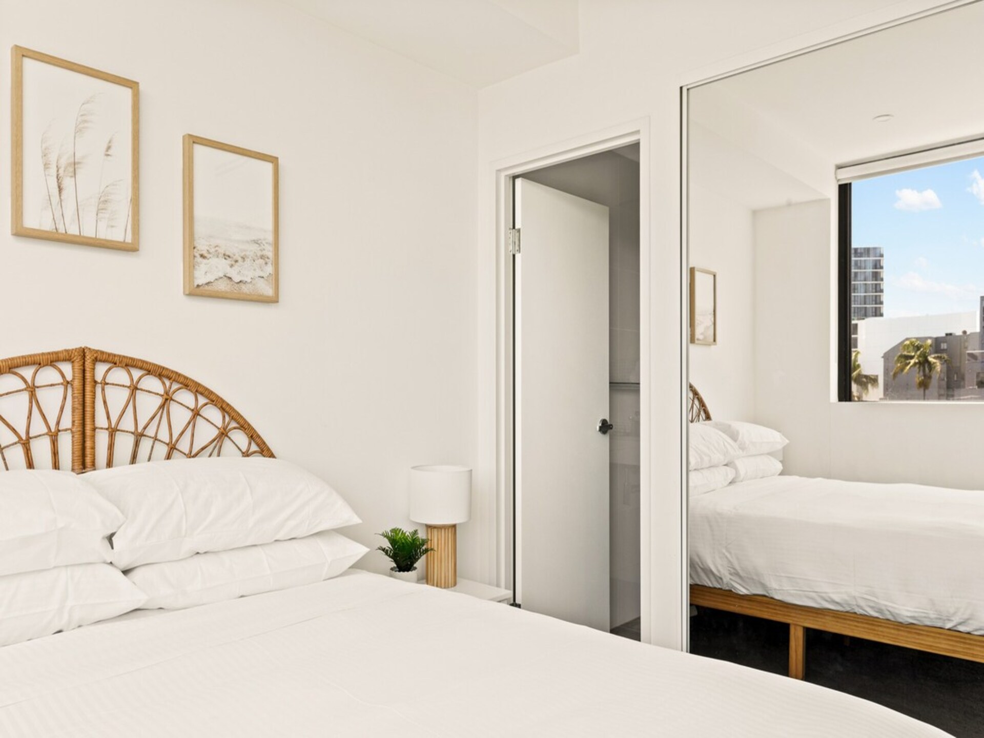 Licht appartement met 2 slaapkamers vlakbij het strand van Dee Why - foto 8