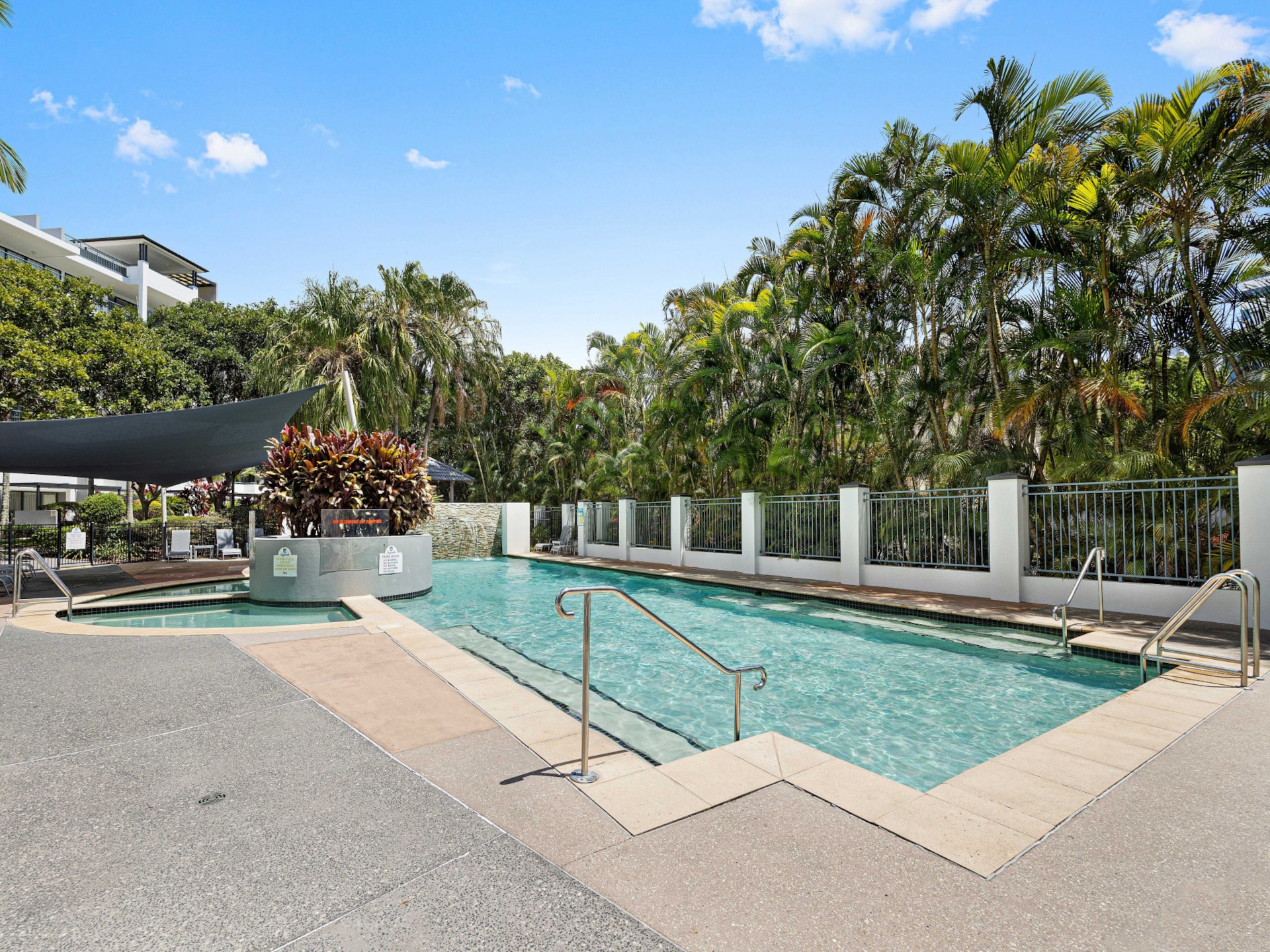Luxe appartement in Alexandra Headland met oceaanuitzicht - foto 5