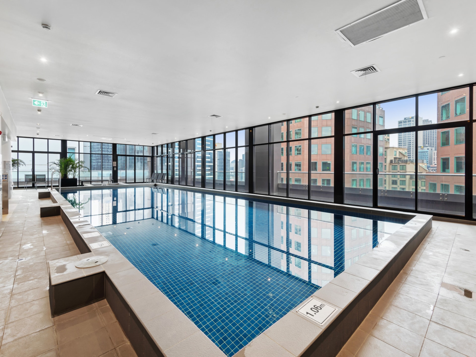 Stijlvol 1-slaapkamerappartement met rivierzicht en zwembad in Southbank - foto 8