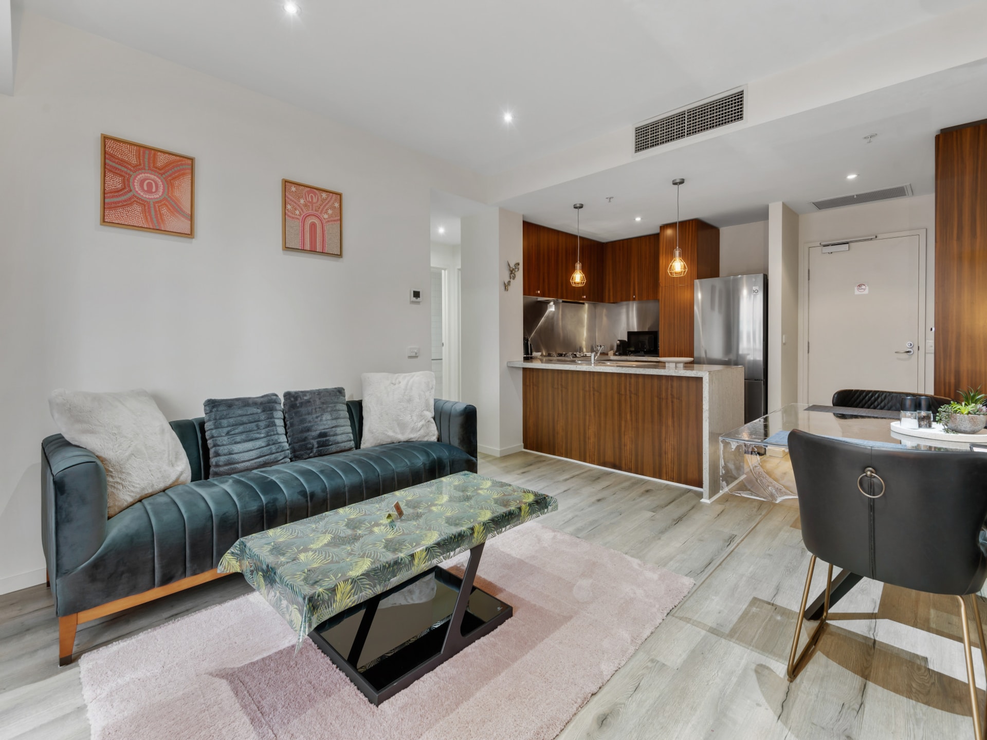 Stijlvol 1-slaapkamerappartement met rivierzicht en zwembad in Southbank - foto 4