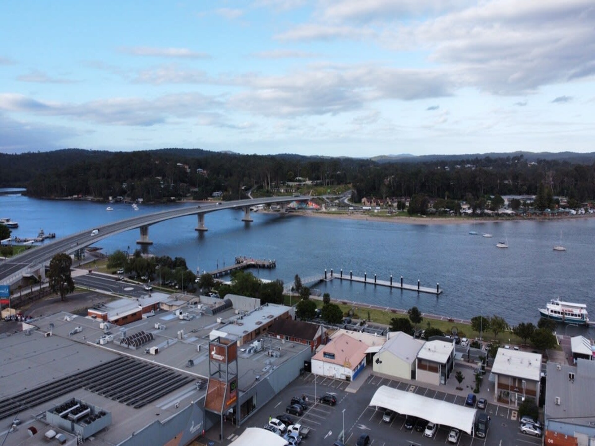 Modern appartement in North Batemans Bay met rivieruitzicht - foto 14