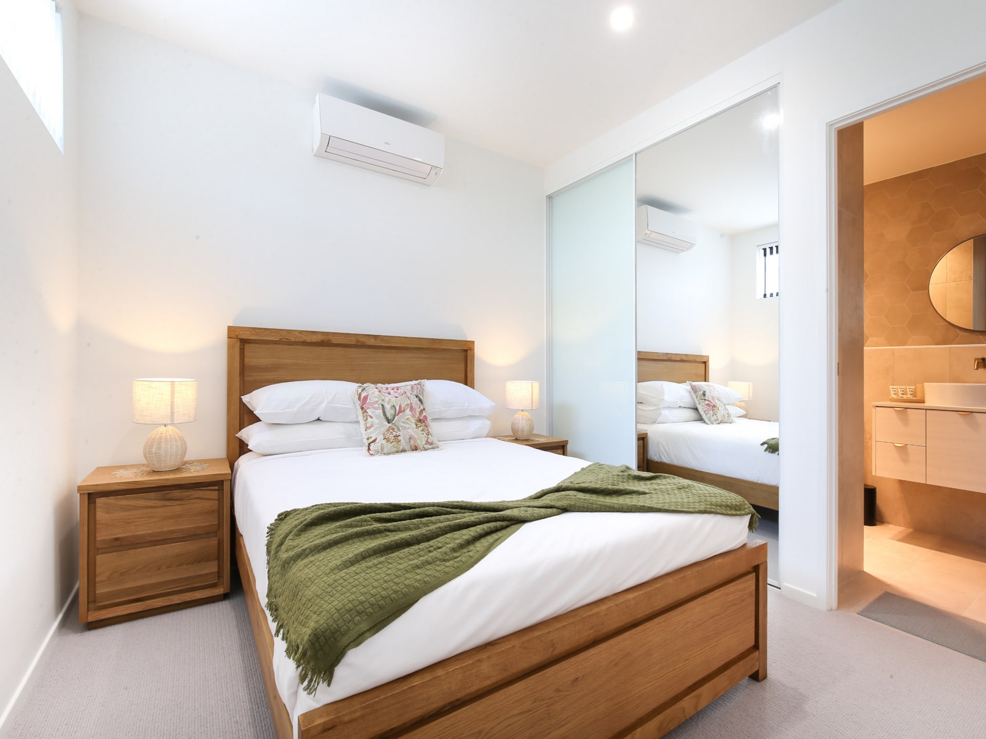 Luxe appartement in Batemans Bay met balkon aan het water - foto 15