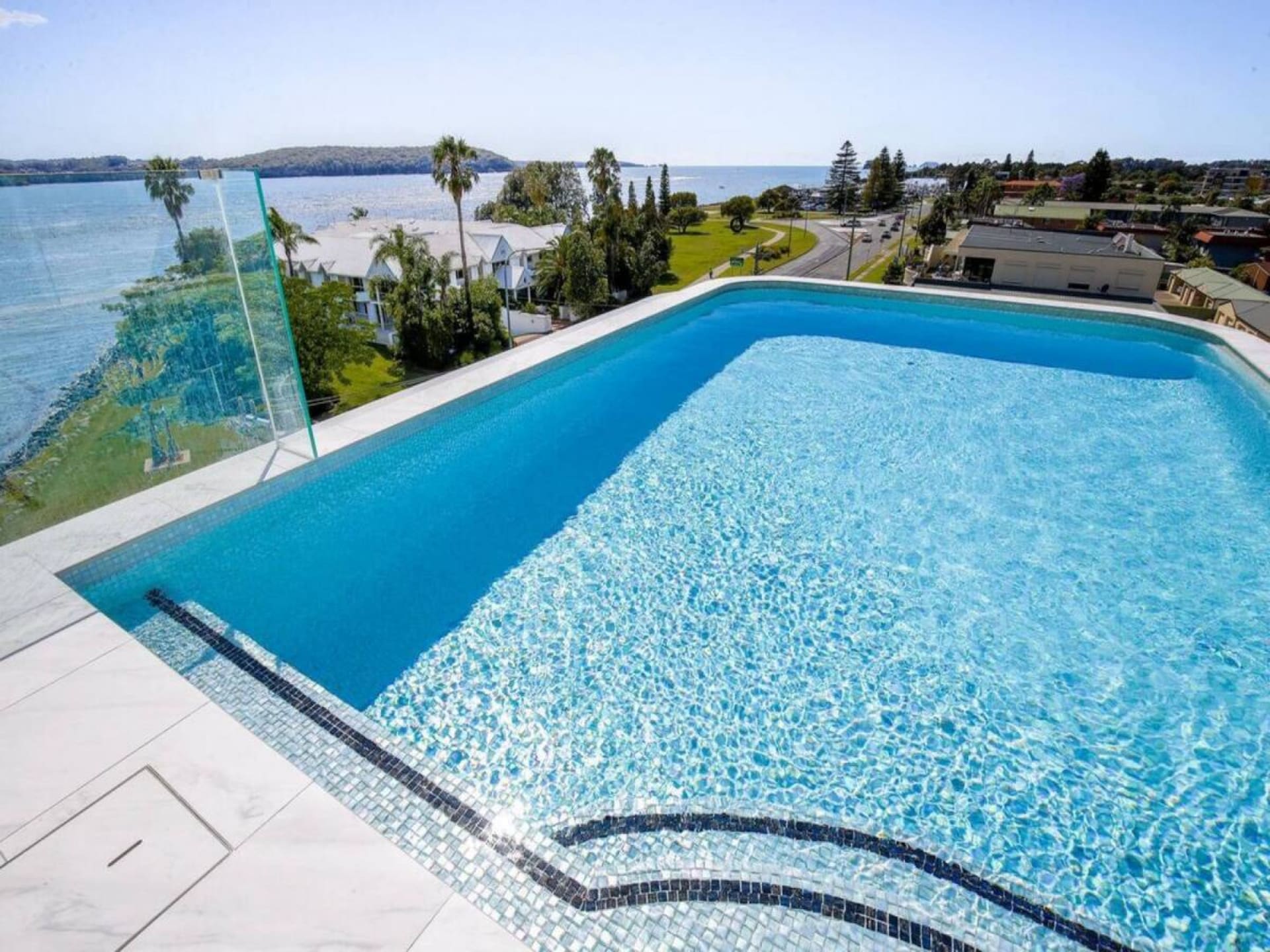 Verfijnd appartement aan Batemans Bay met uitzicht op zee en dakterras - foto 6
