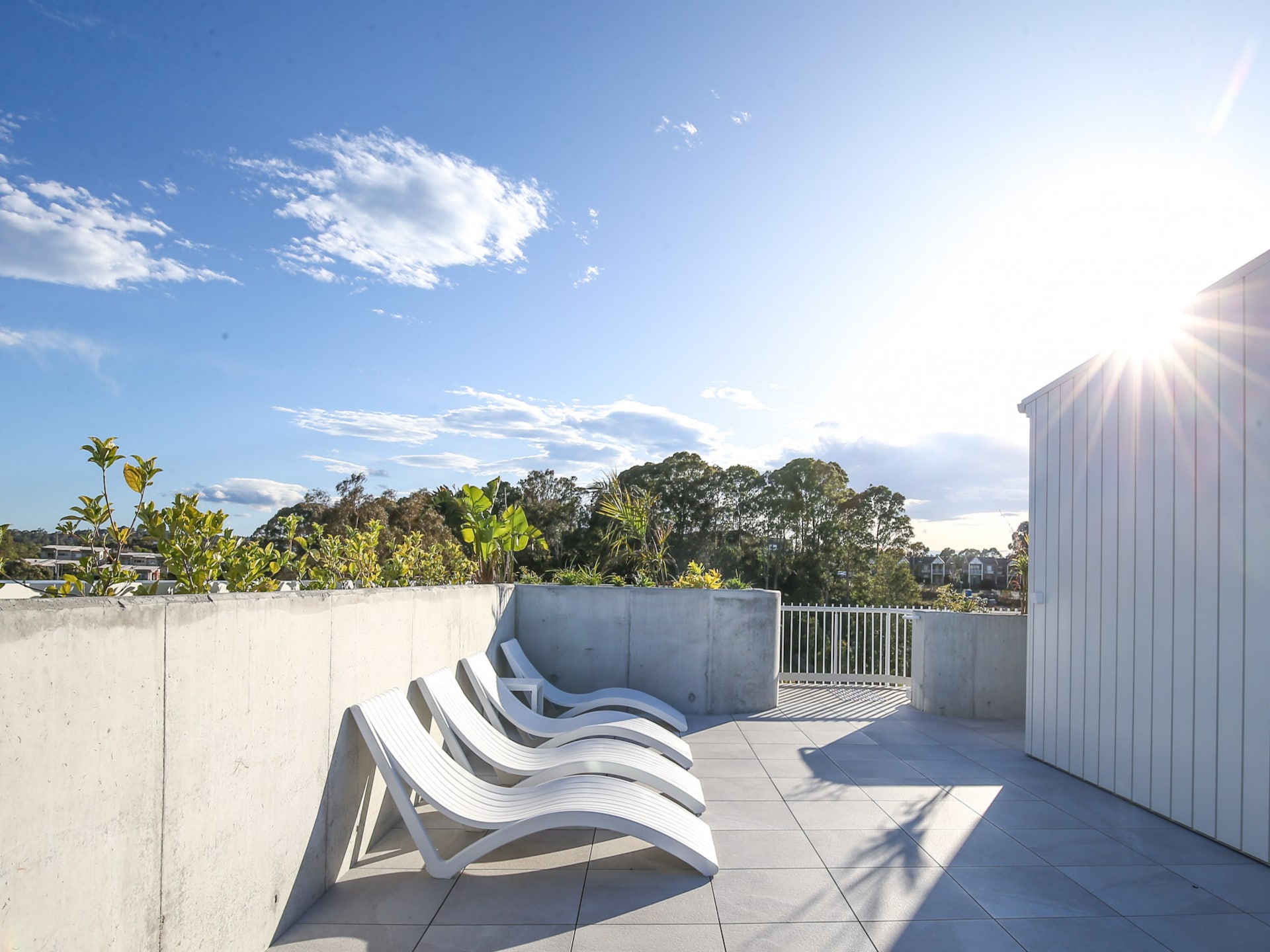 Verfijnd appartement aan Batemans Bay met uitzicht op zee en dakterras - foto 13
