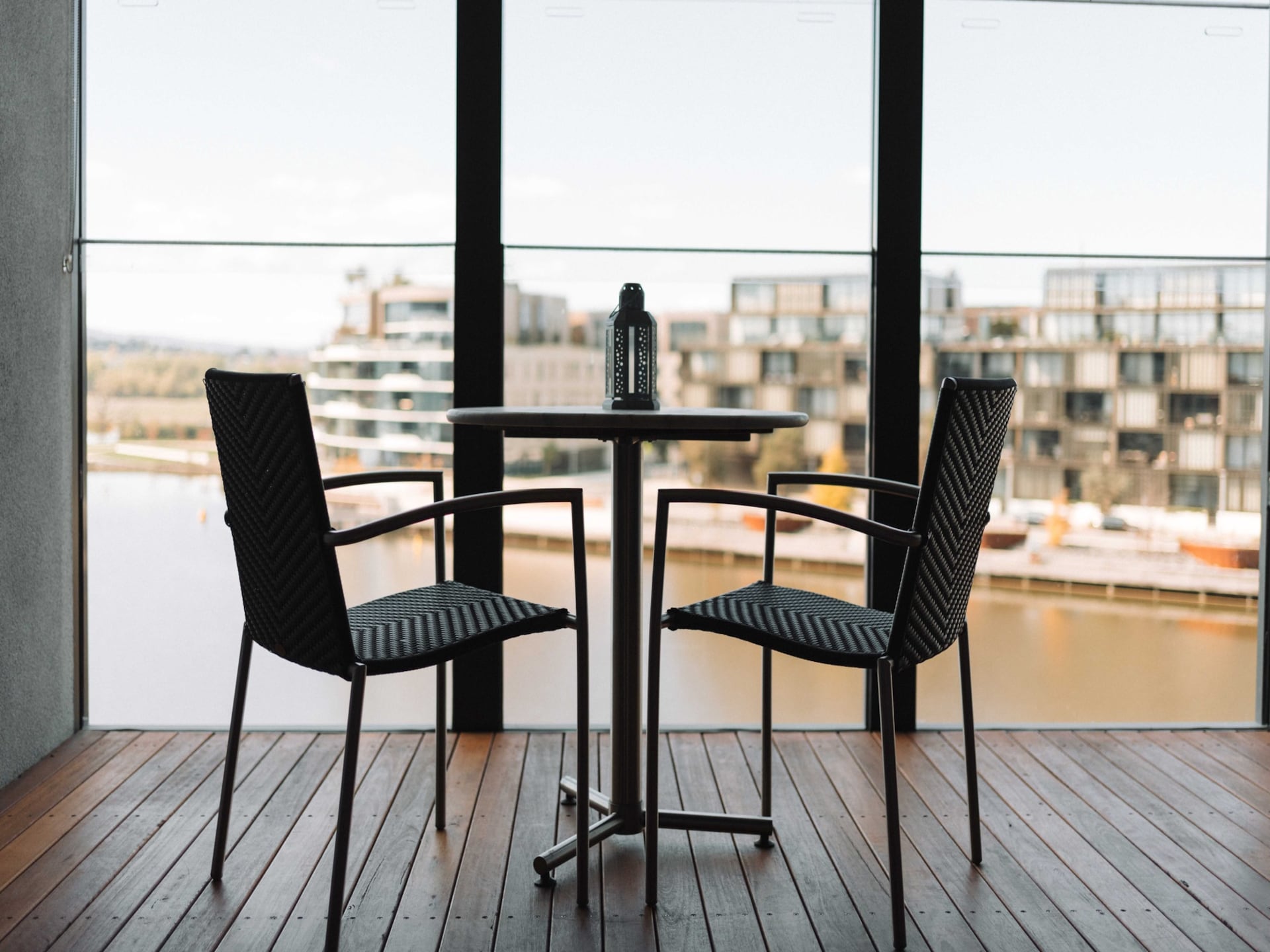 Modern appartement met waterzicht in Kingston - foto 9