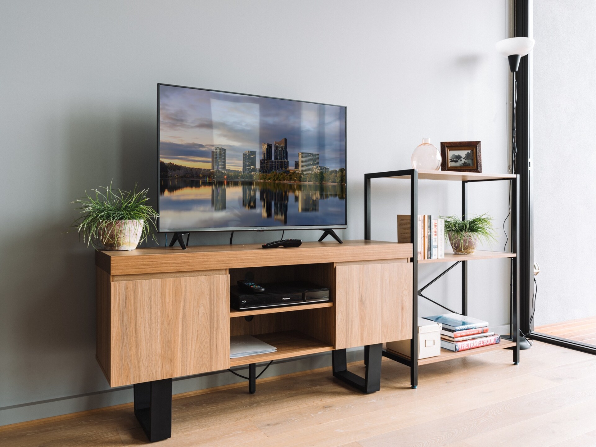Modern appartement met waterzicht in Kingston - foto 10