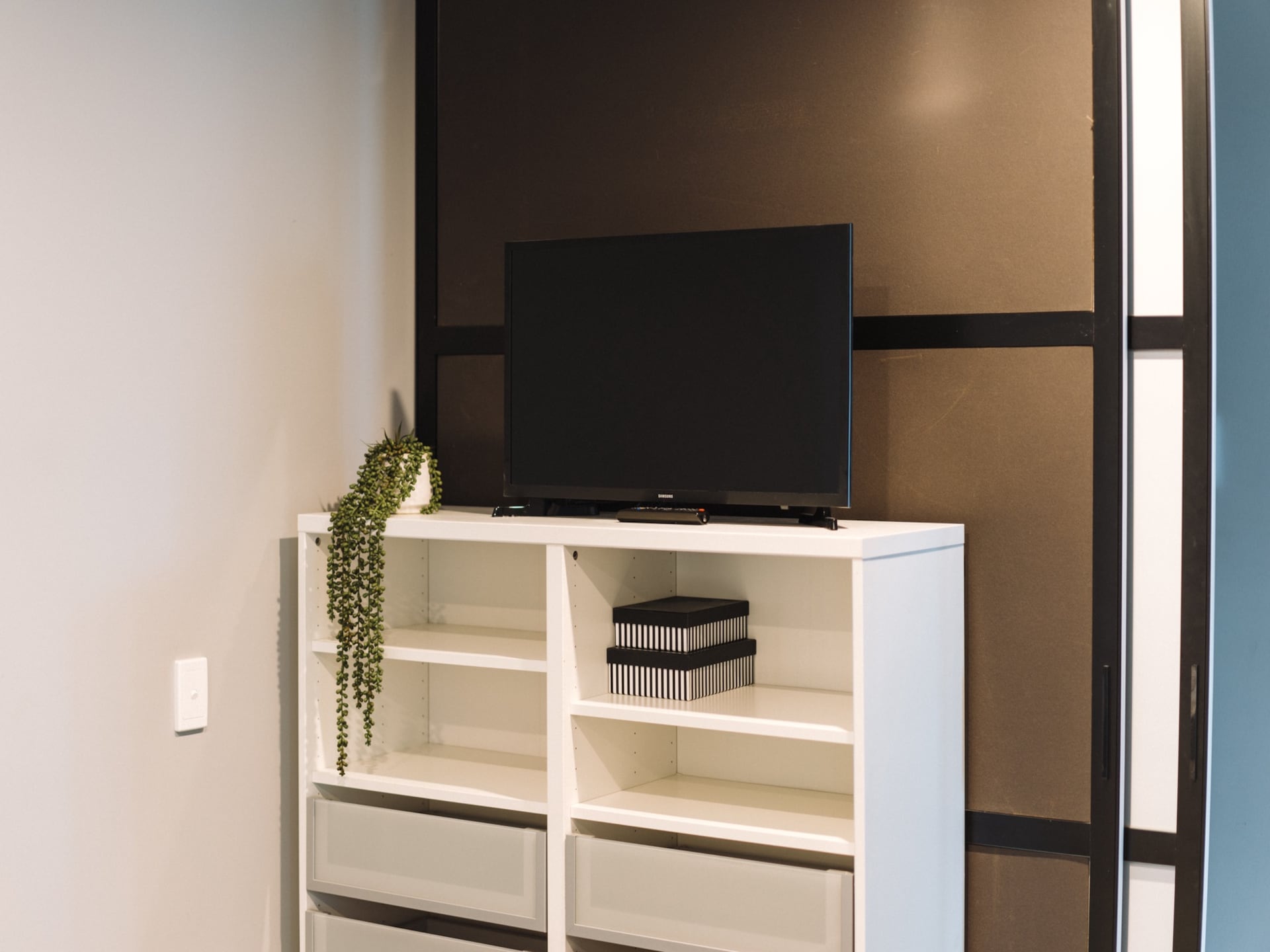 Modern appartement met waterzicht in Kingston - foto 15