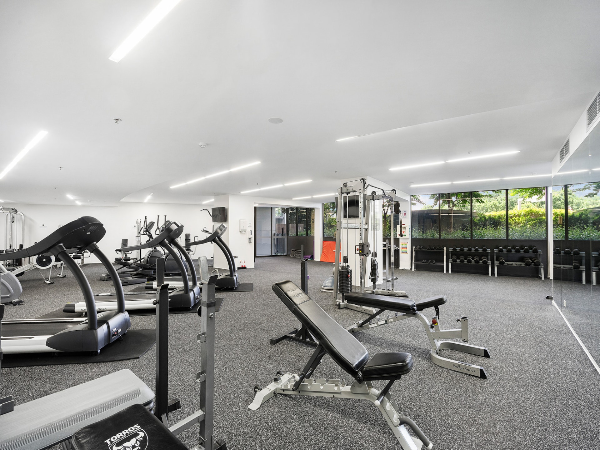 Modern appartement in City met uitzicht op Lake Burley Griffin - foto 5