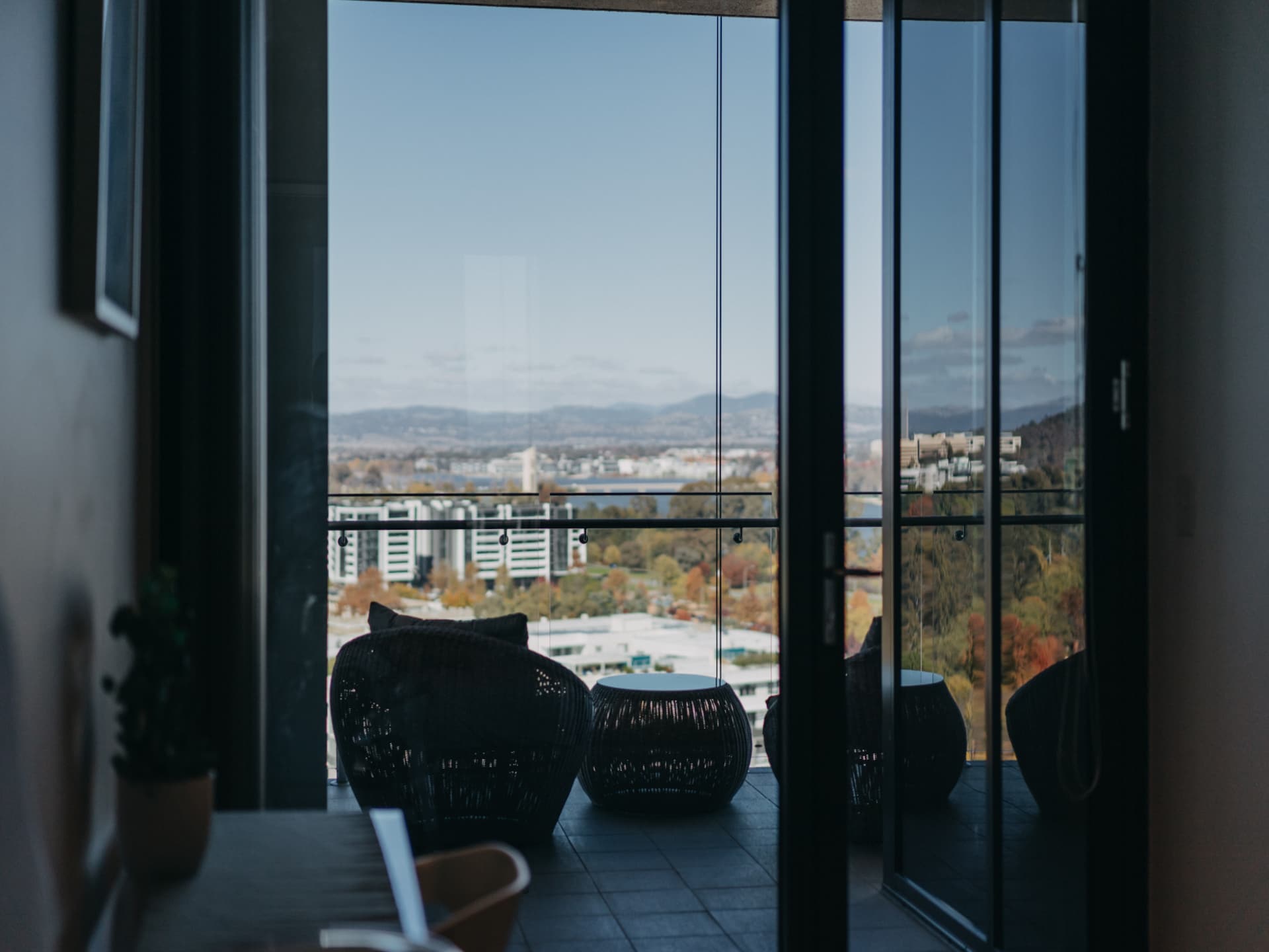 Modern appartement in City met uitzicht op Lake Burley Griffin - foto 16