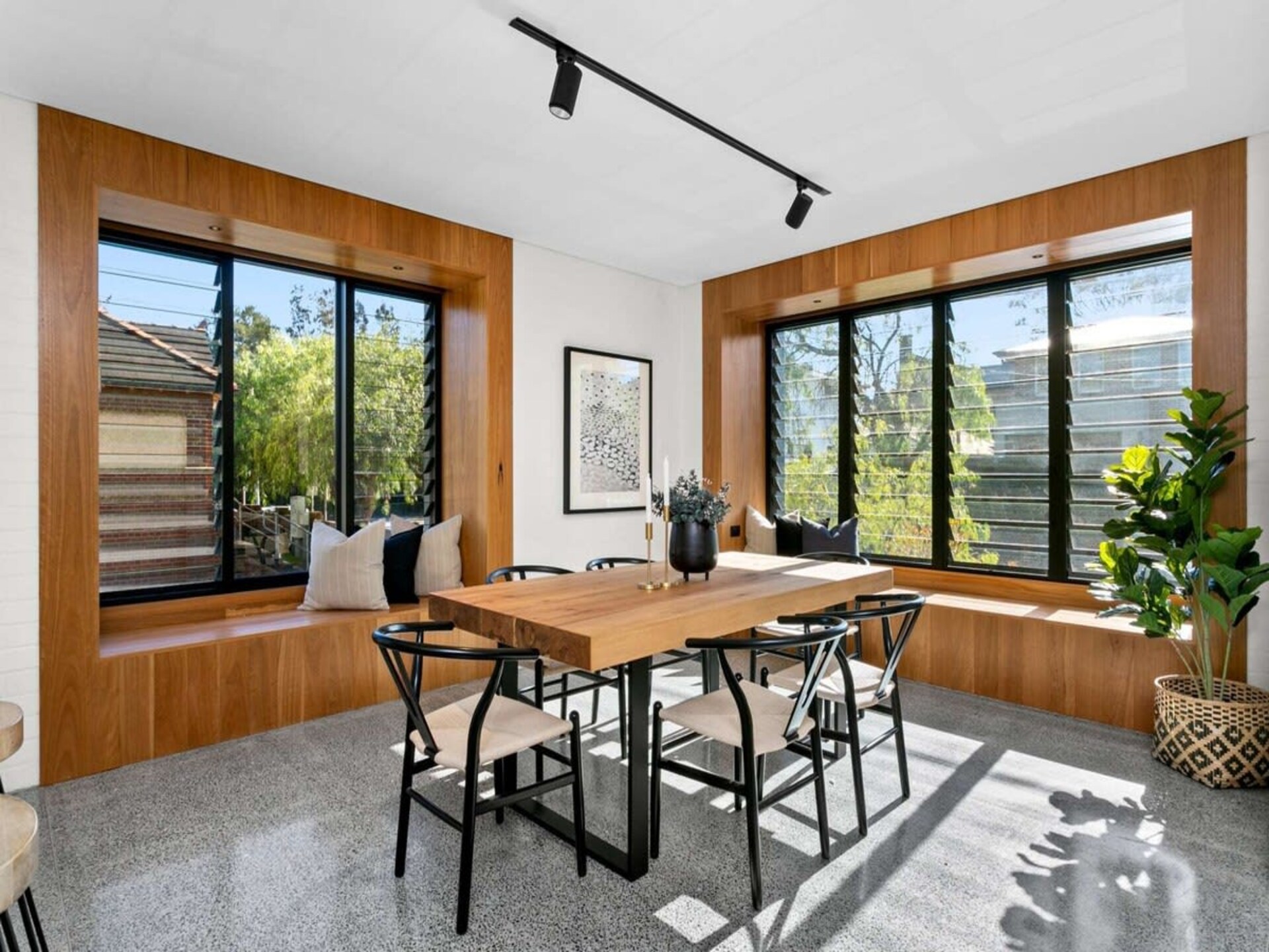 Luxe architectenwoning met zonnige patio op loopafstand van Queenscliff Beach - foto 3