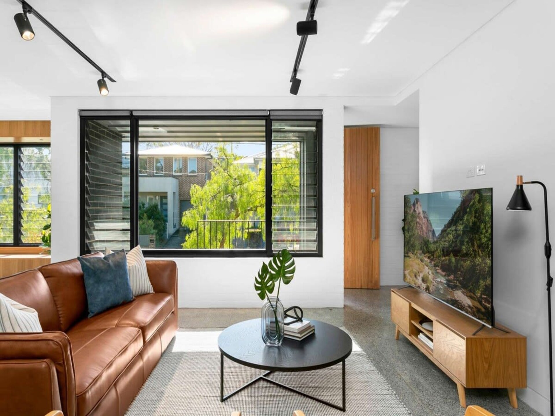 Luxe architectenwoning met zonnige patio op loopafstand van Queenscliff Beach - foto 7