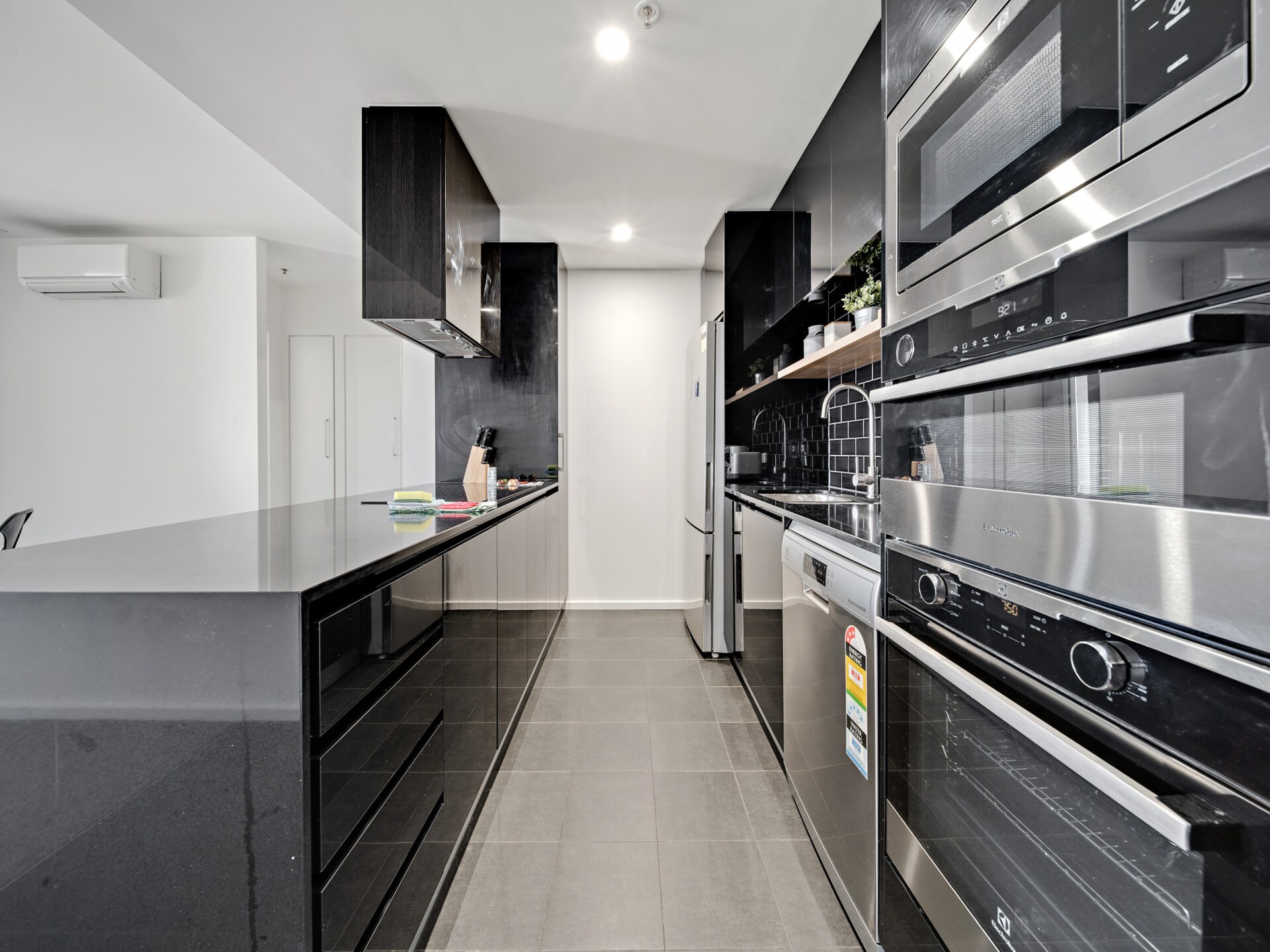 Modern appartement in Belconnen met uitzicht op Lake Ginninderra - foto 4