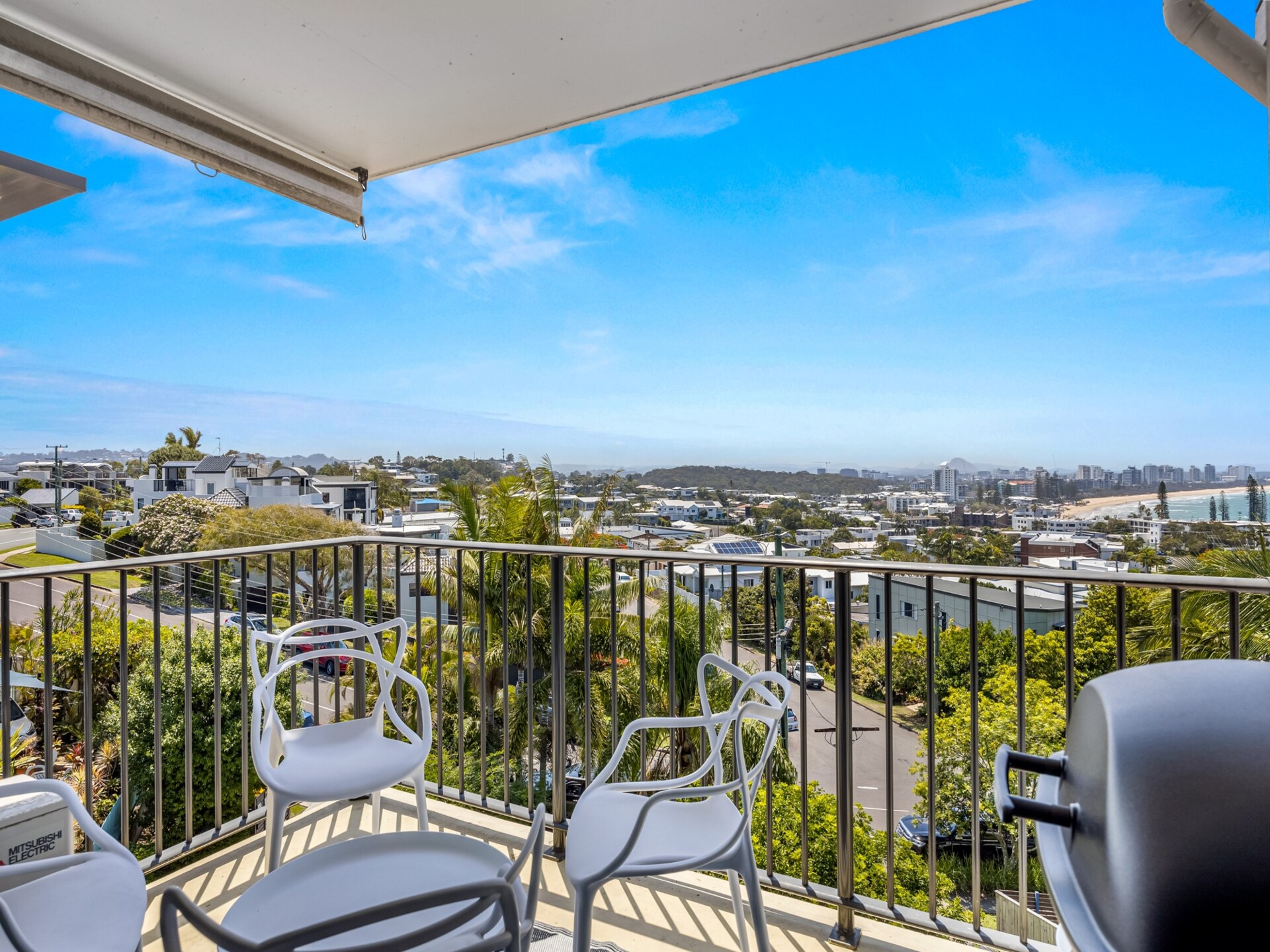 Licht appartement in Alexandra Headland met uitzicht op de oceaan - foto 6