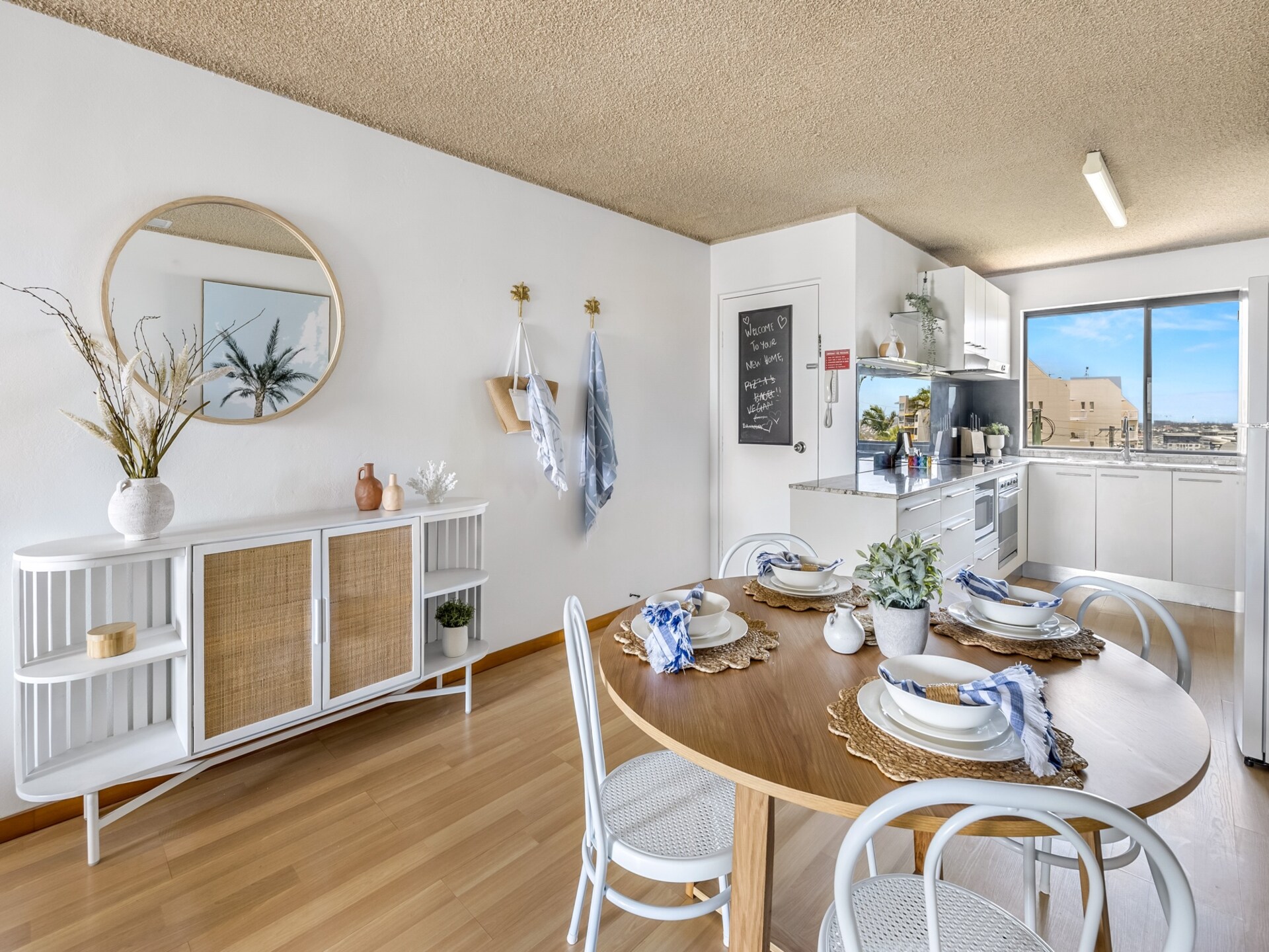 Licht appartement in Alexandra Headland met uitzicht op de oceaan - foto 10