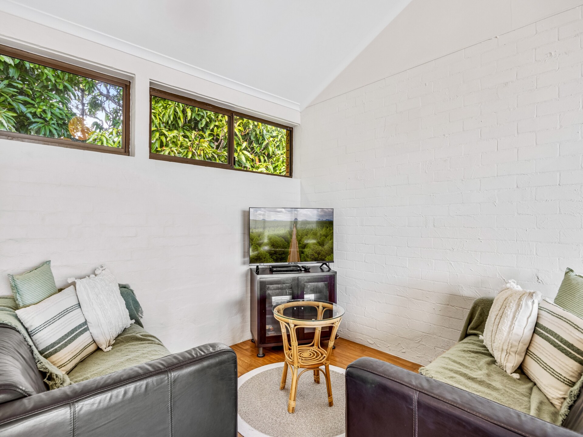 Licht appartement met oceaanzicht in Alexandra Headland - foto 8
