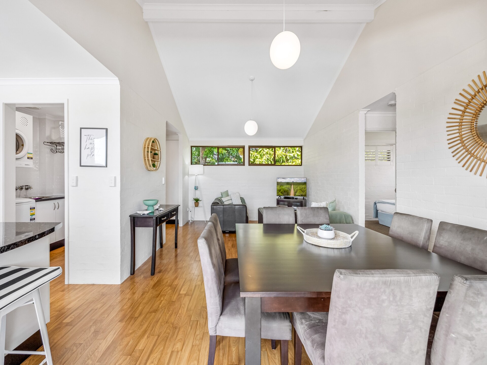 Licht appartement met oceaanzicht in Alexandra Headland - foto 10