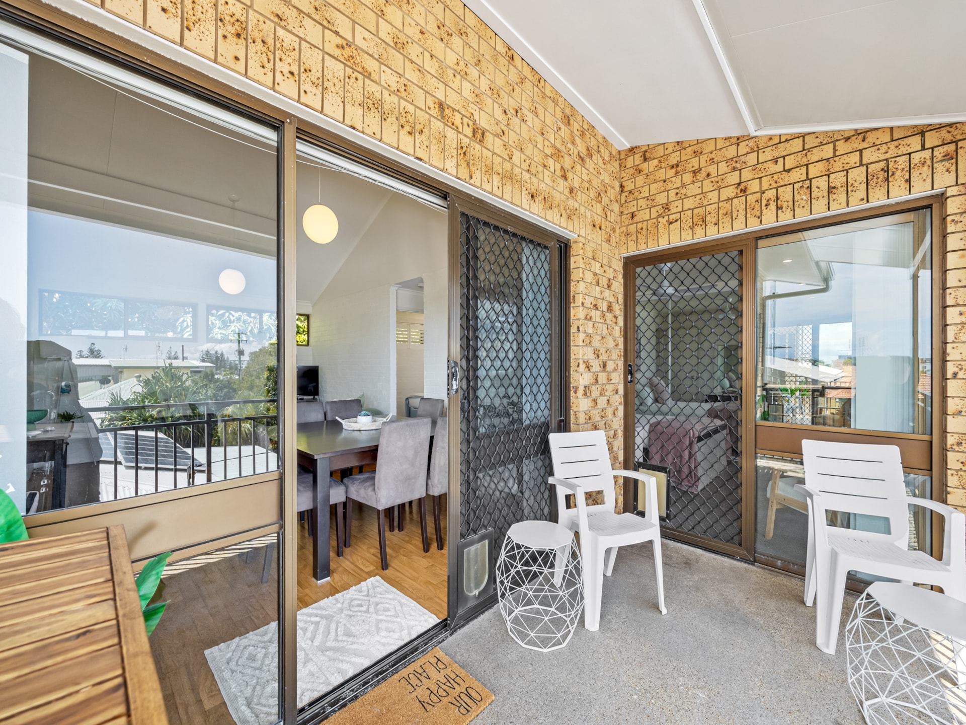 Licht appartement met oceaanzicht in Alexandra Headland - foto 13