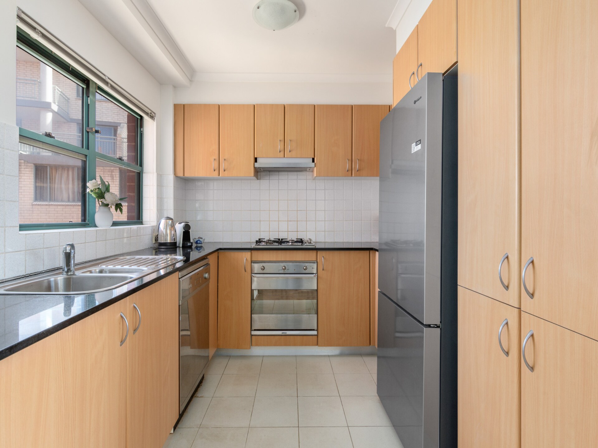 Ruim appartement met 3 slaapkamers en balkon in Kingsford - foto 7