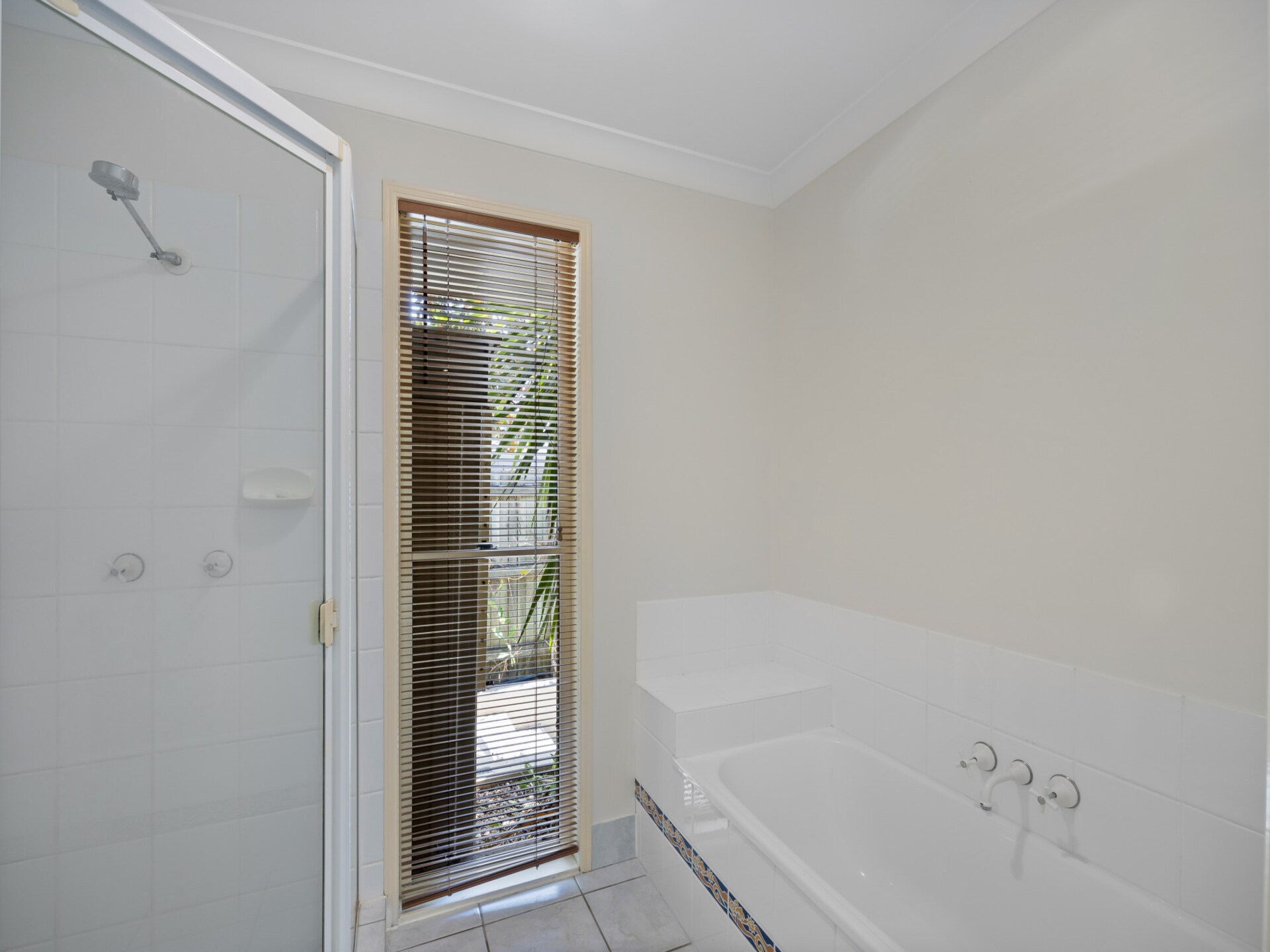 Ruim appartement voor 8 personen met zwembad in Coolum Beach - foto 15