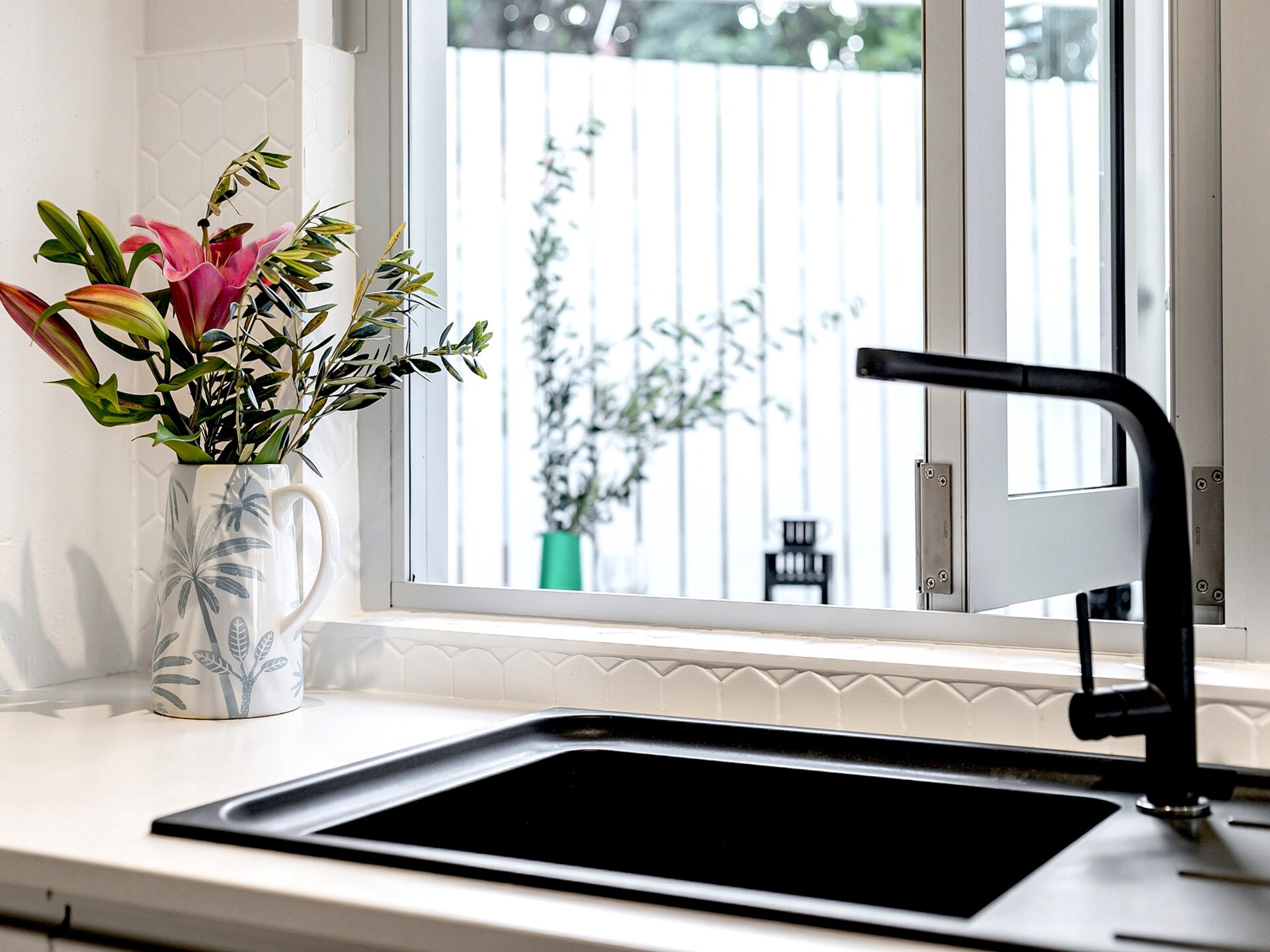 Licht appartement met zwembad en oceaanzicht in Sunshine Beach - foto 17