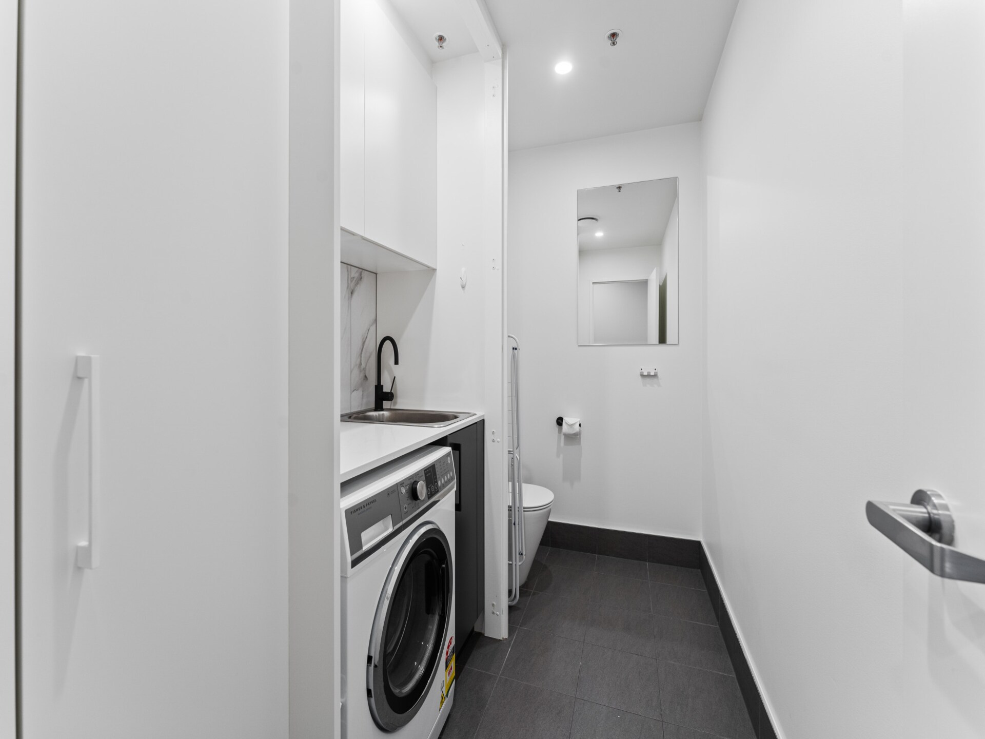 Licht appartement met balkon, BBQ en parkeerplaats aan Kingston Foreshore - foto 10