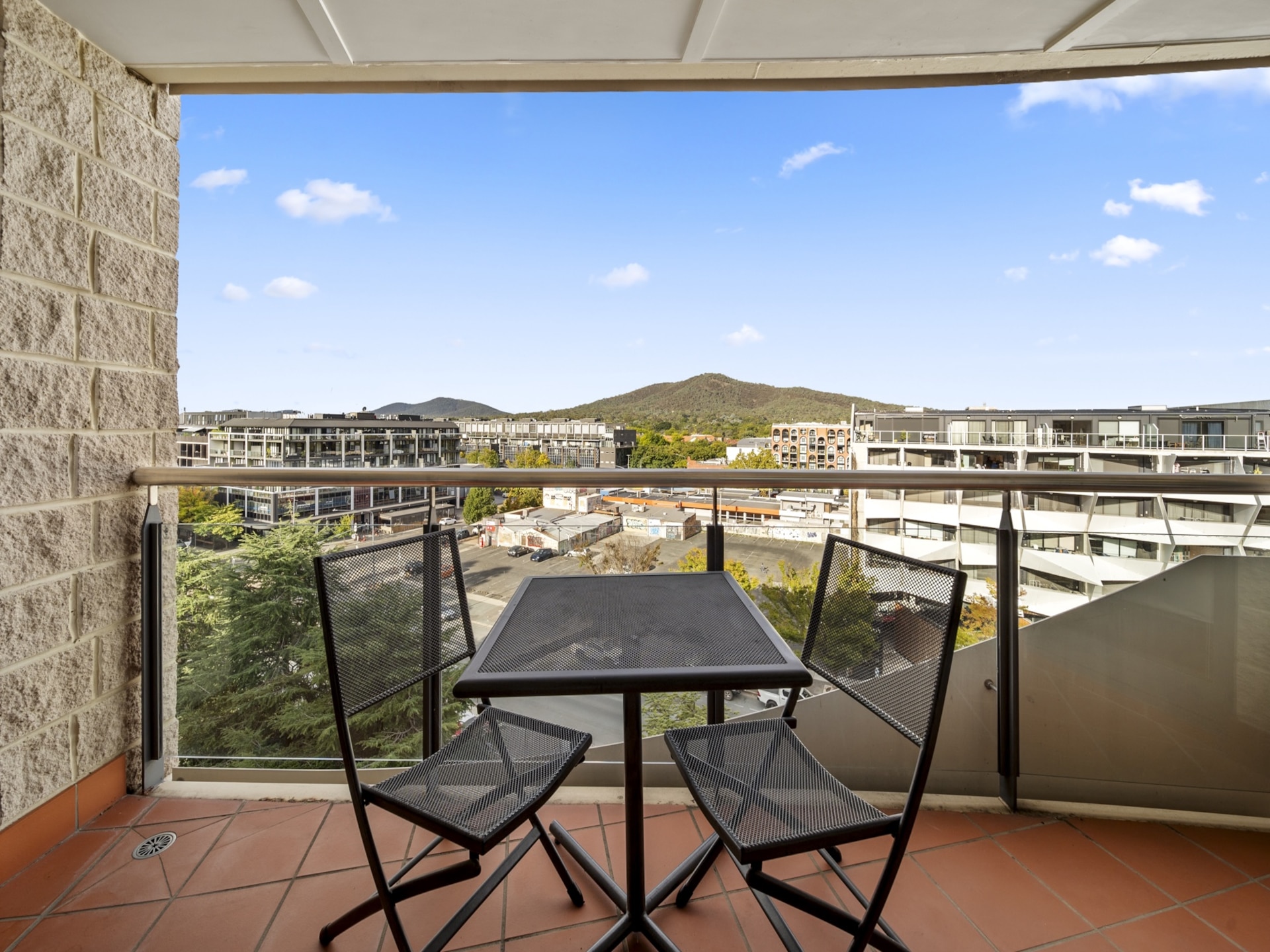Modern appartement in Braddon met zwembad, gym en parkeren - foto 18