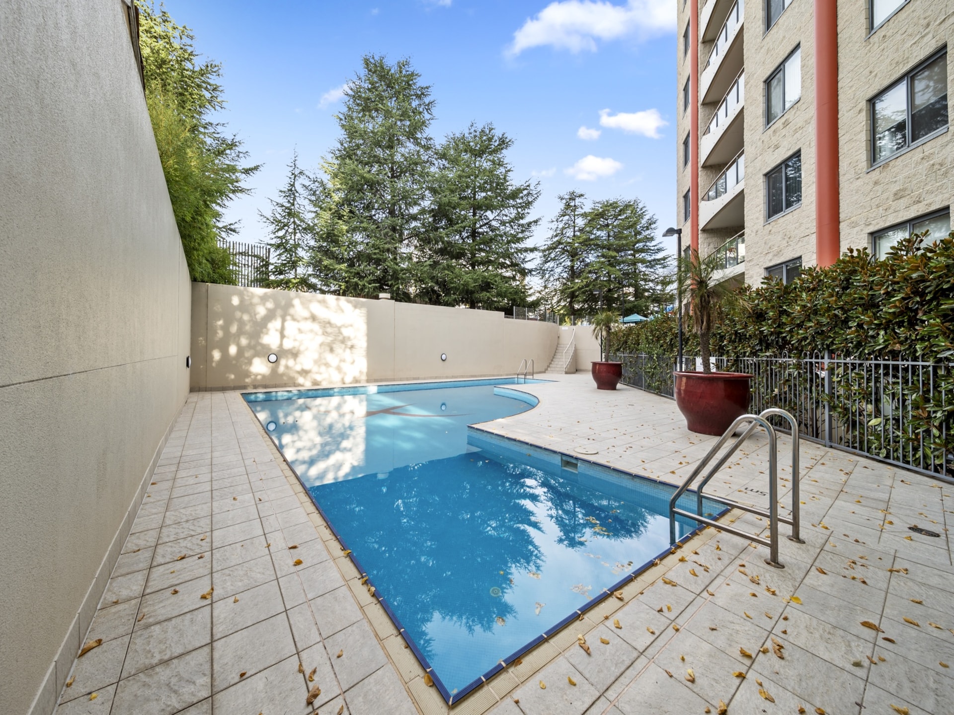 Modern appartement in Braddon met zwembad, gym en parkeren - foto 10