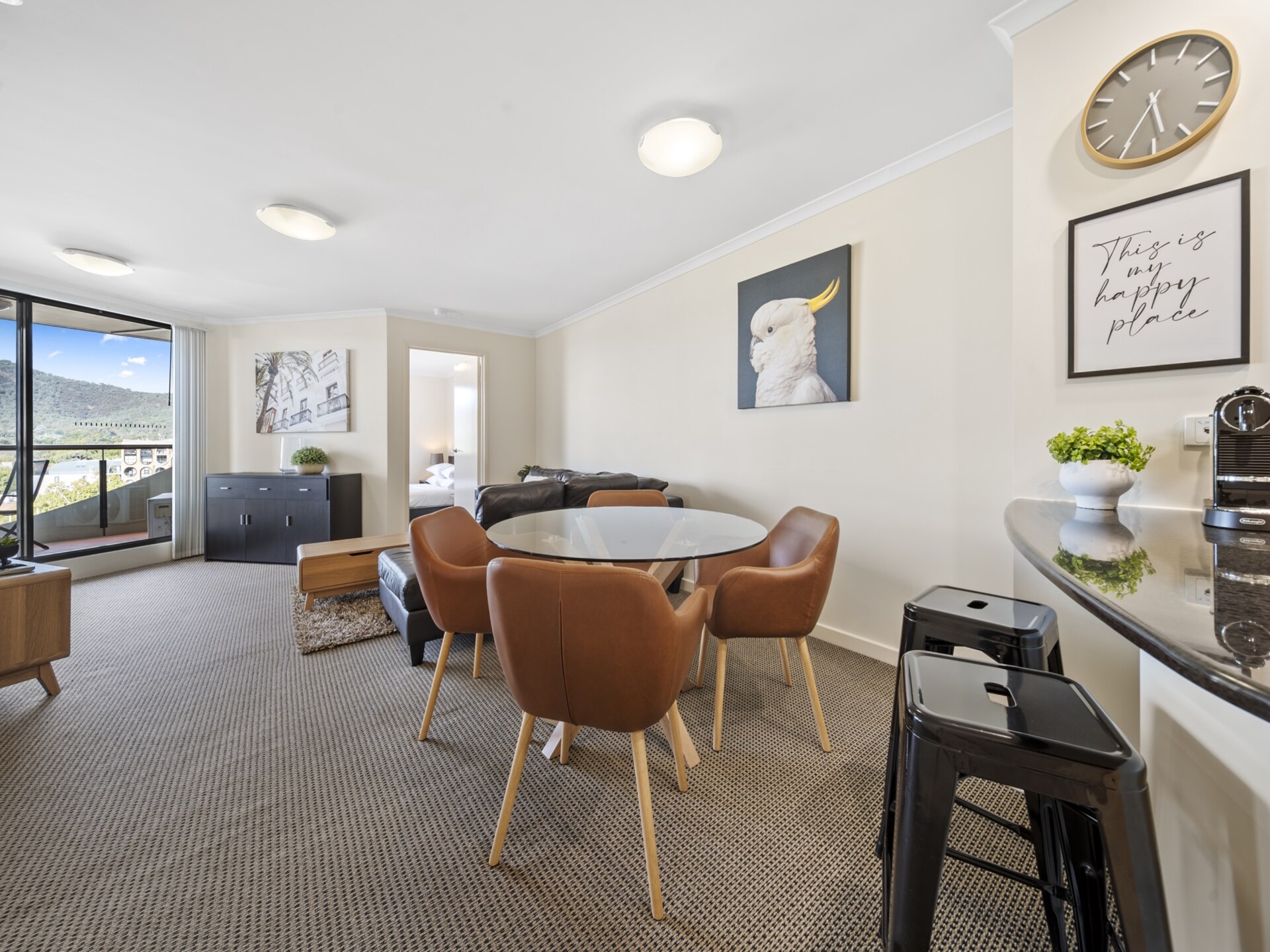 Modern appartement in Braddon met zwembad, gym en parkeren - foto 8
