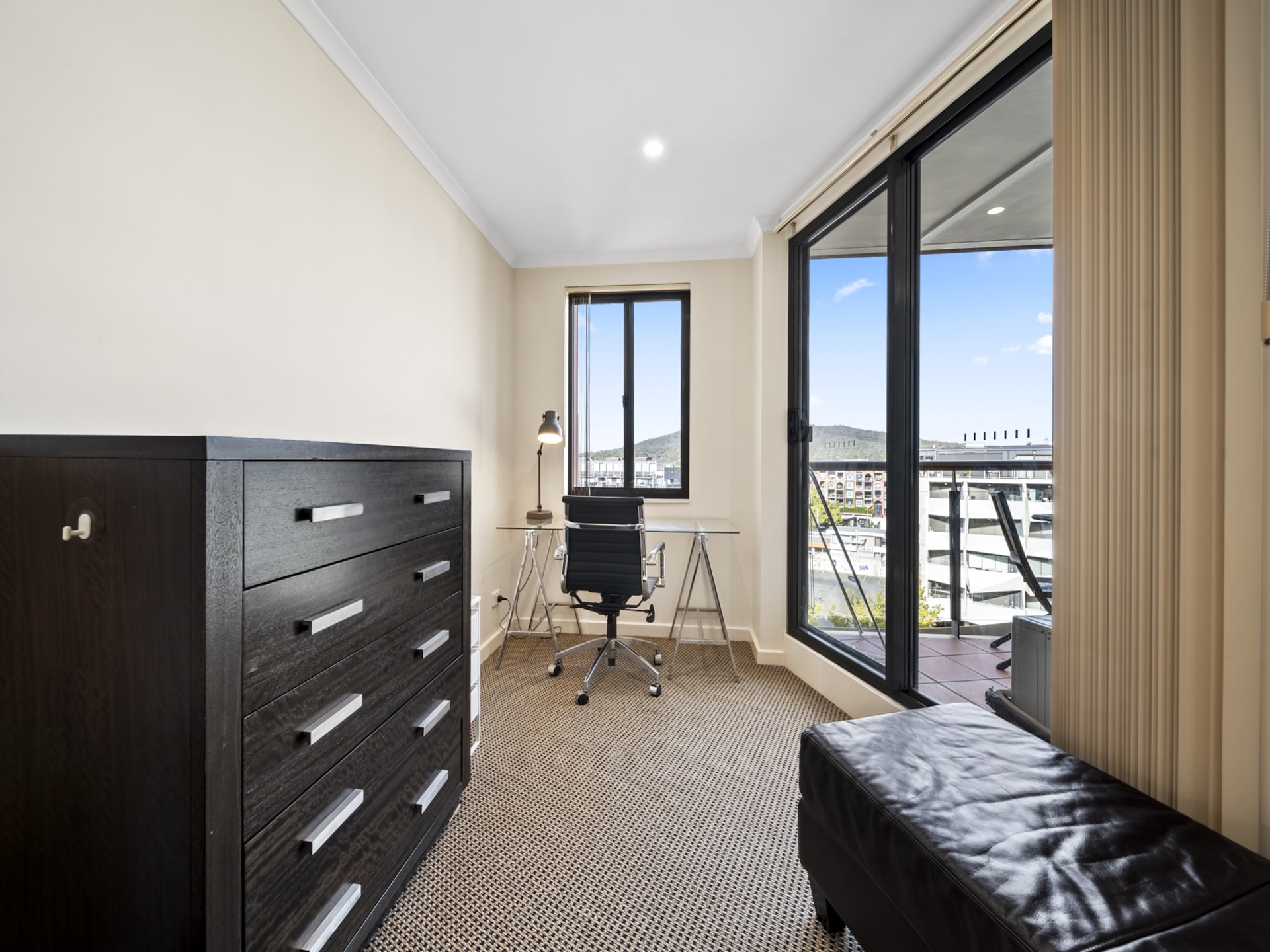 Modern appartement in Braddon met zwembad, gym en parkeren - foto 3