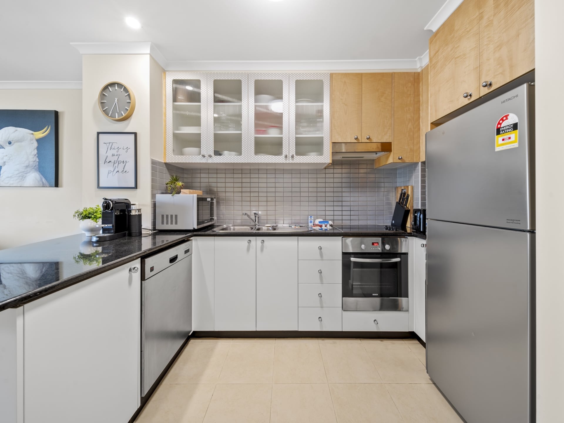 Modern appartement in Braddon met zwembad, gym en parkeren - foto 7