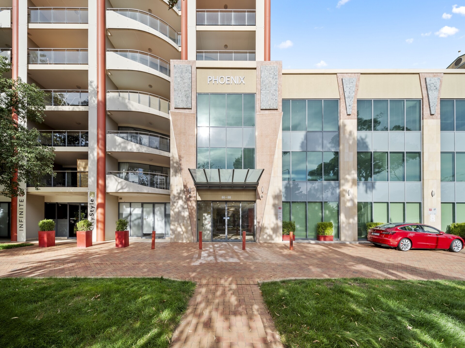 Modern appartement in Braddon met zwembad, gym en parkeren - foto 23