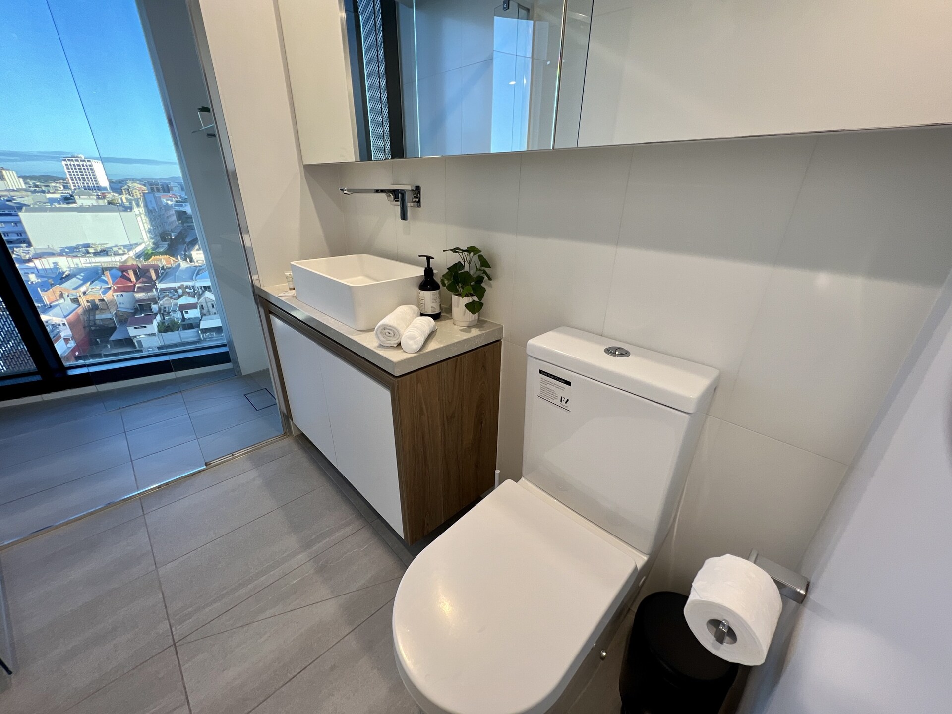 Stylish 1-Bed with Pool, Gym & Free Parking - foto 11