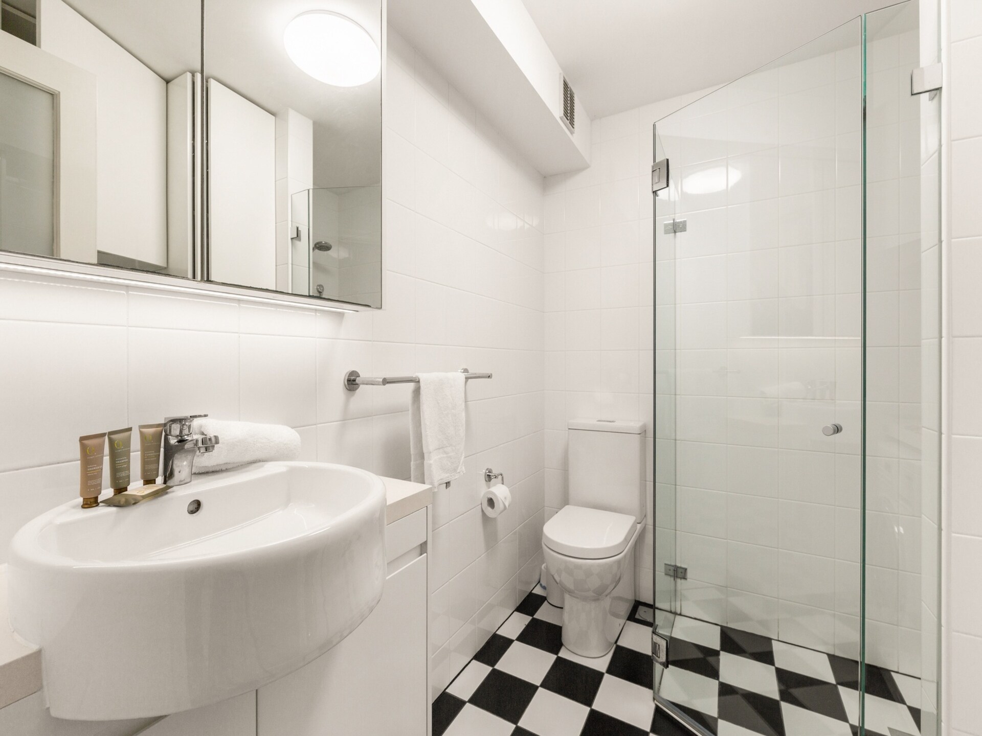 Stijlvol studio-appartement in het hart van Lewisham - foto 12