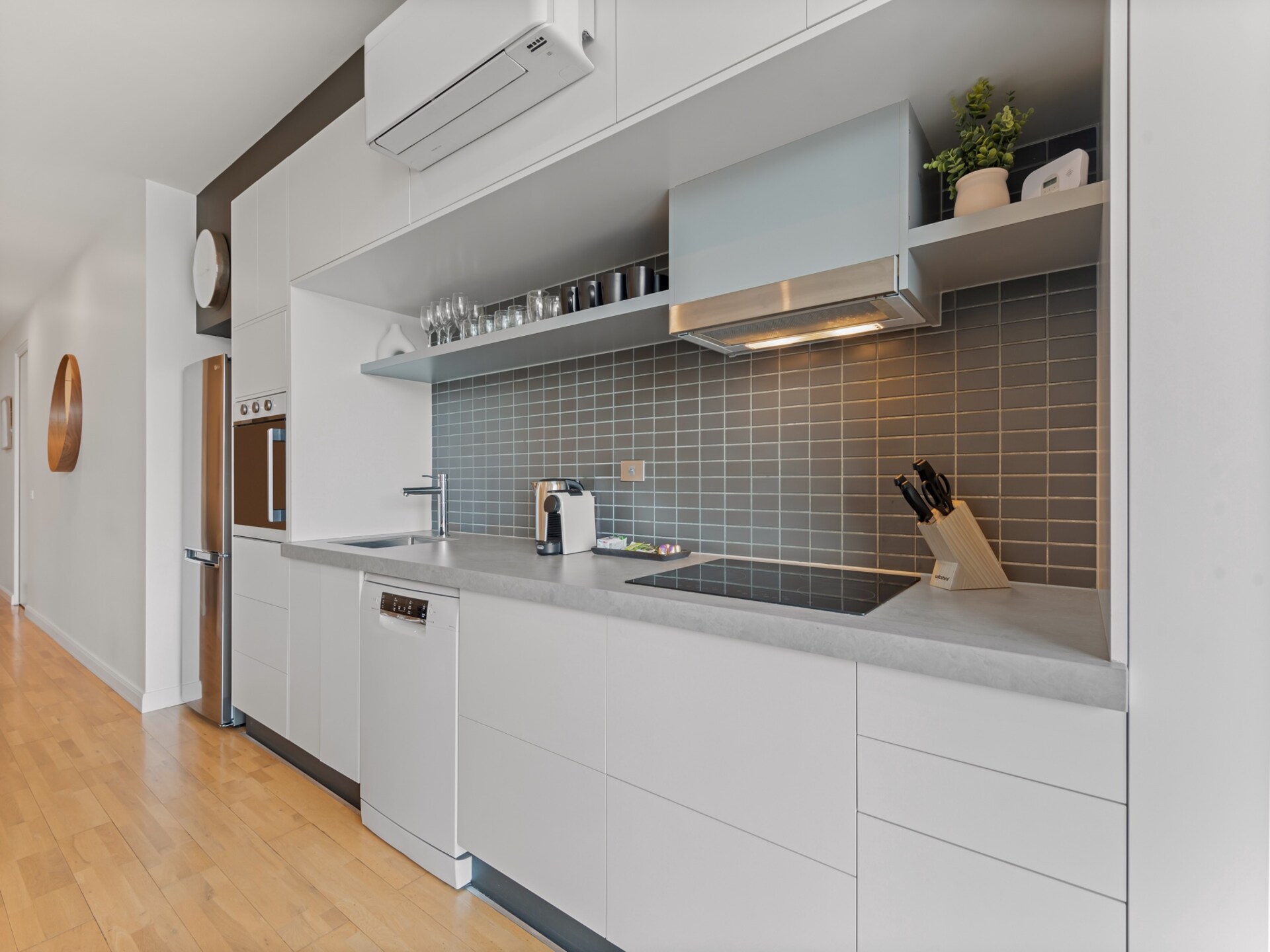 Modern appartement in Richmond met uitzicht op de skyline - foto 7