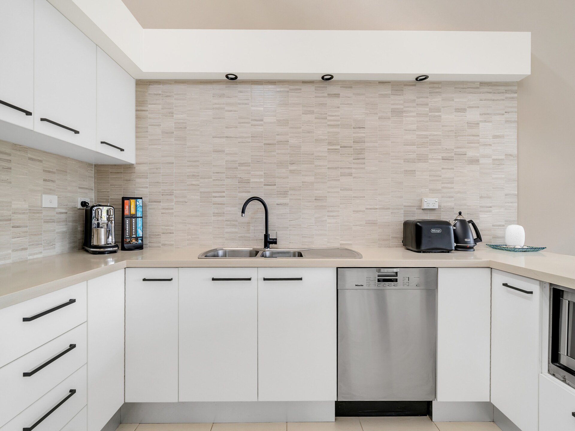 Luxe appartement met 3 slaapkamers en uitzicht op Denhams Beach - foto 13