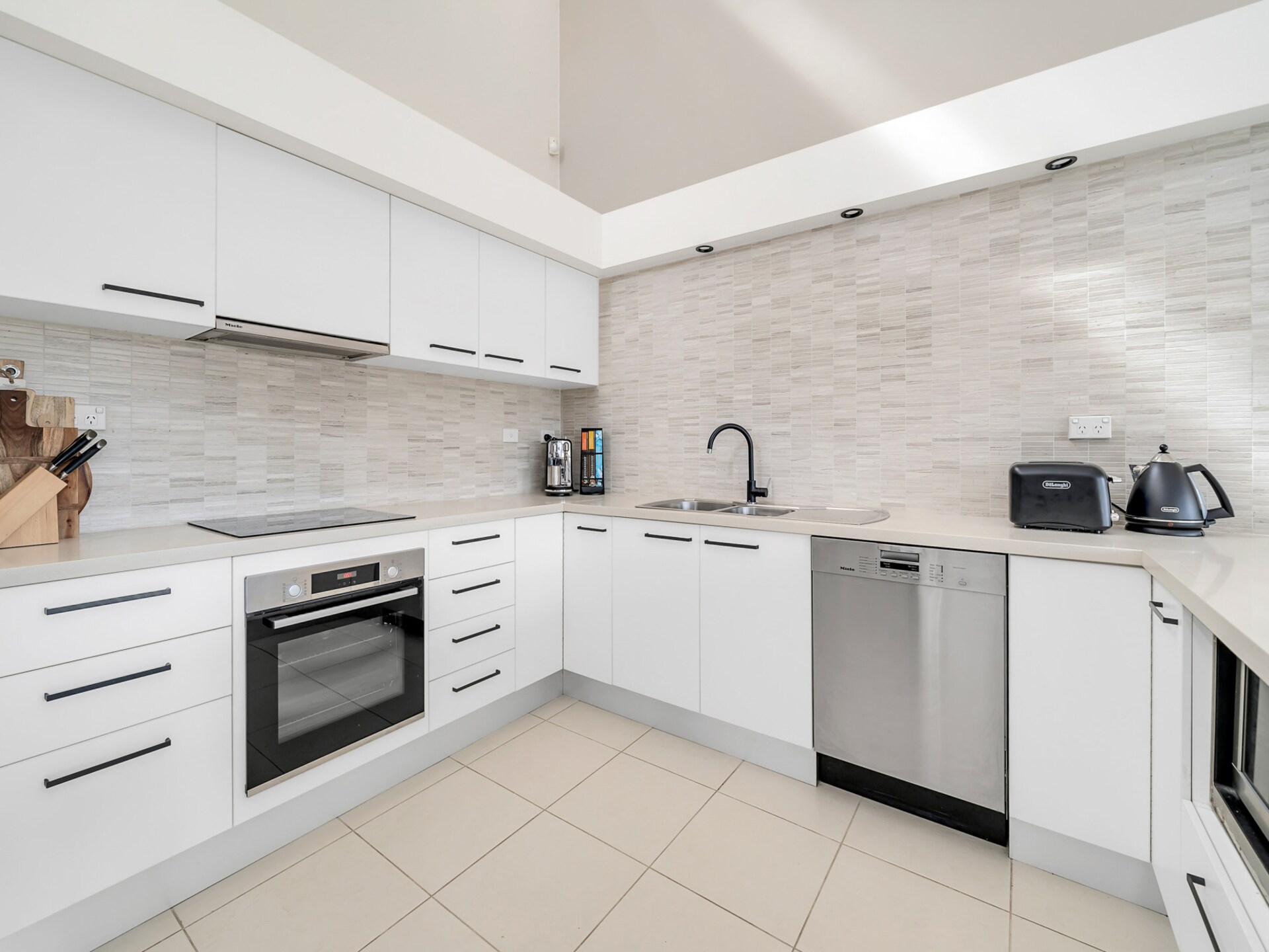 Luxe appartement met 3 slaapkamers en uitzicht op Denhams Beach - foto 15