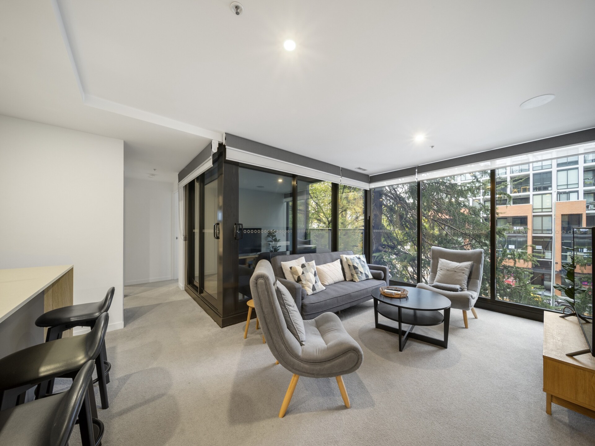 Stijlvol appartement in Braddon met zwembad, sauna en fitness - foto 11
